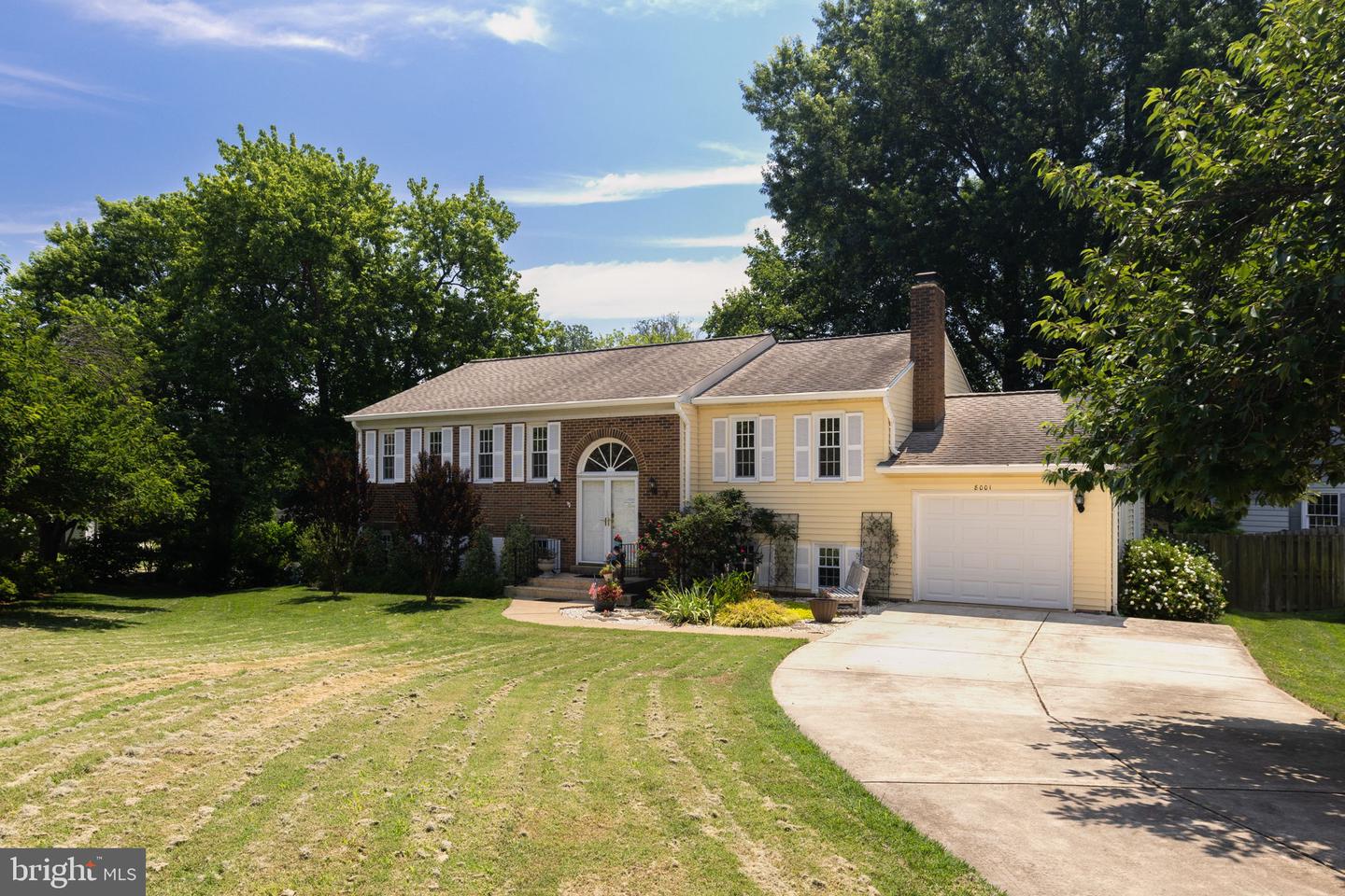8001 LAKE PLEASANT DR, SPRINGFIELD, Virginia 22153, 5 Bedrooms Bedrooms, ,3 BathroomsBathrooms,Residential,For sale,8001 LAKE PLEASANT DR,VAFX2249368 MLS # VAFX2249368