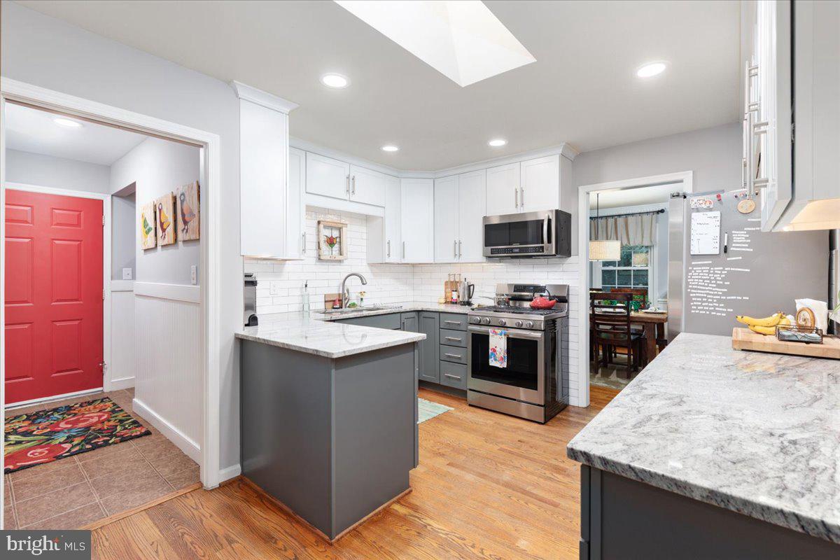 10095 FOX HOUND DR, NOKESVILLE, Virginia 20181, 4 Bedrooms Bedrooms, ,3 BathroomsBathrooms,Residential,For sale,10095 FOX HOUND DR,VAPW2097660 MLS # VAPW2097660