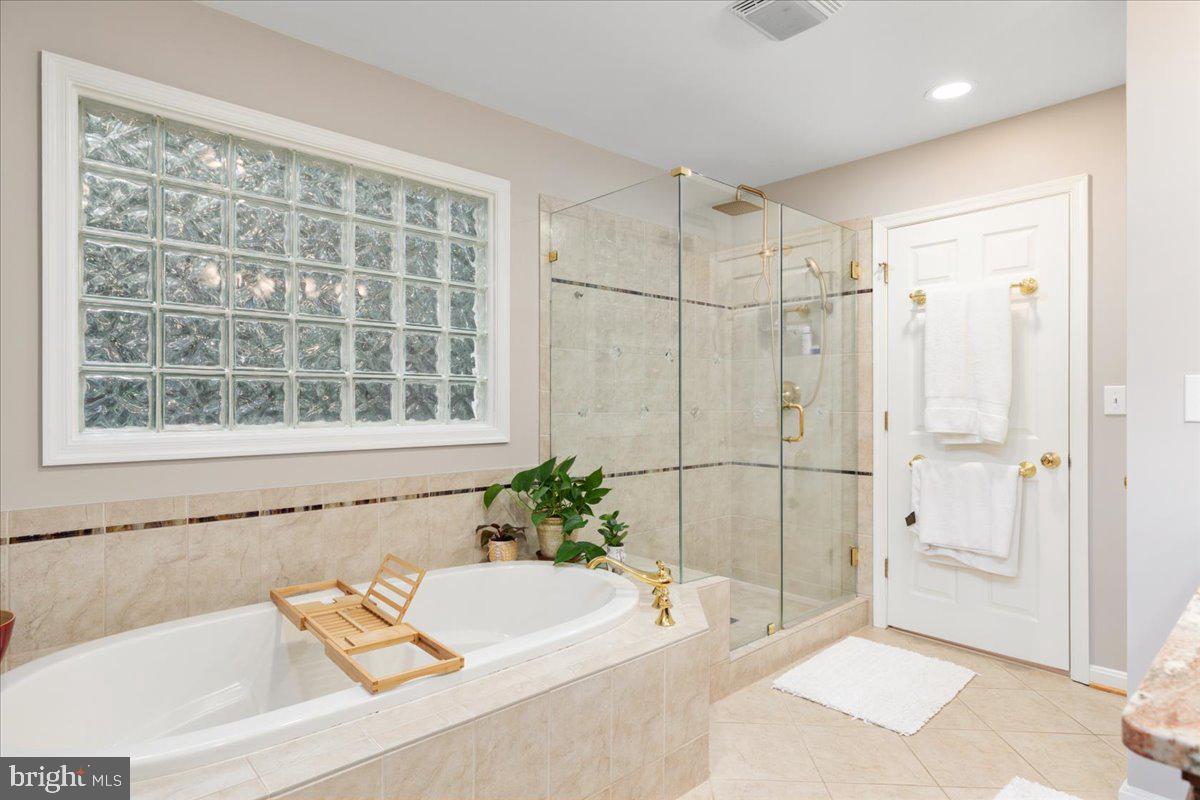 10095 FOX HOUND DR, NOKESVILLE, Virginia 20181, 4 Bedrooms Bedrooms, ,3 BathroomsBathrooms,Residential,For sale,10095 FOX HOUND DR,VAPW2097660 MLS # VAPW2097660