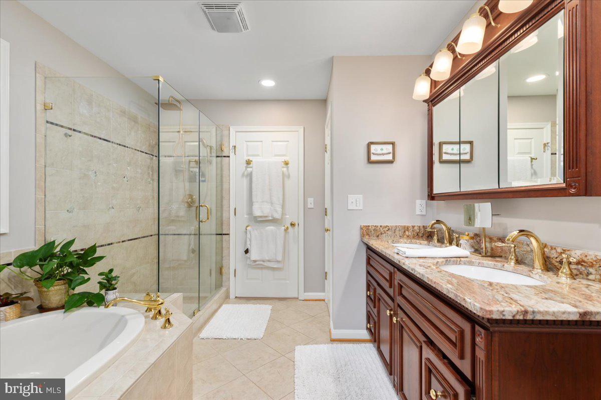 10095 FOX HOUND DR, NOKESVILLE, Virginia 20181, 4 Bedrooms Bedrooms, ,3 BathroomsBathrooms,Residential,For sale,10095 FOX HOUND DR,VAPW2097660 MLS # VAPW2097660