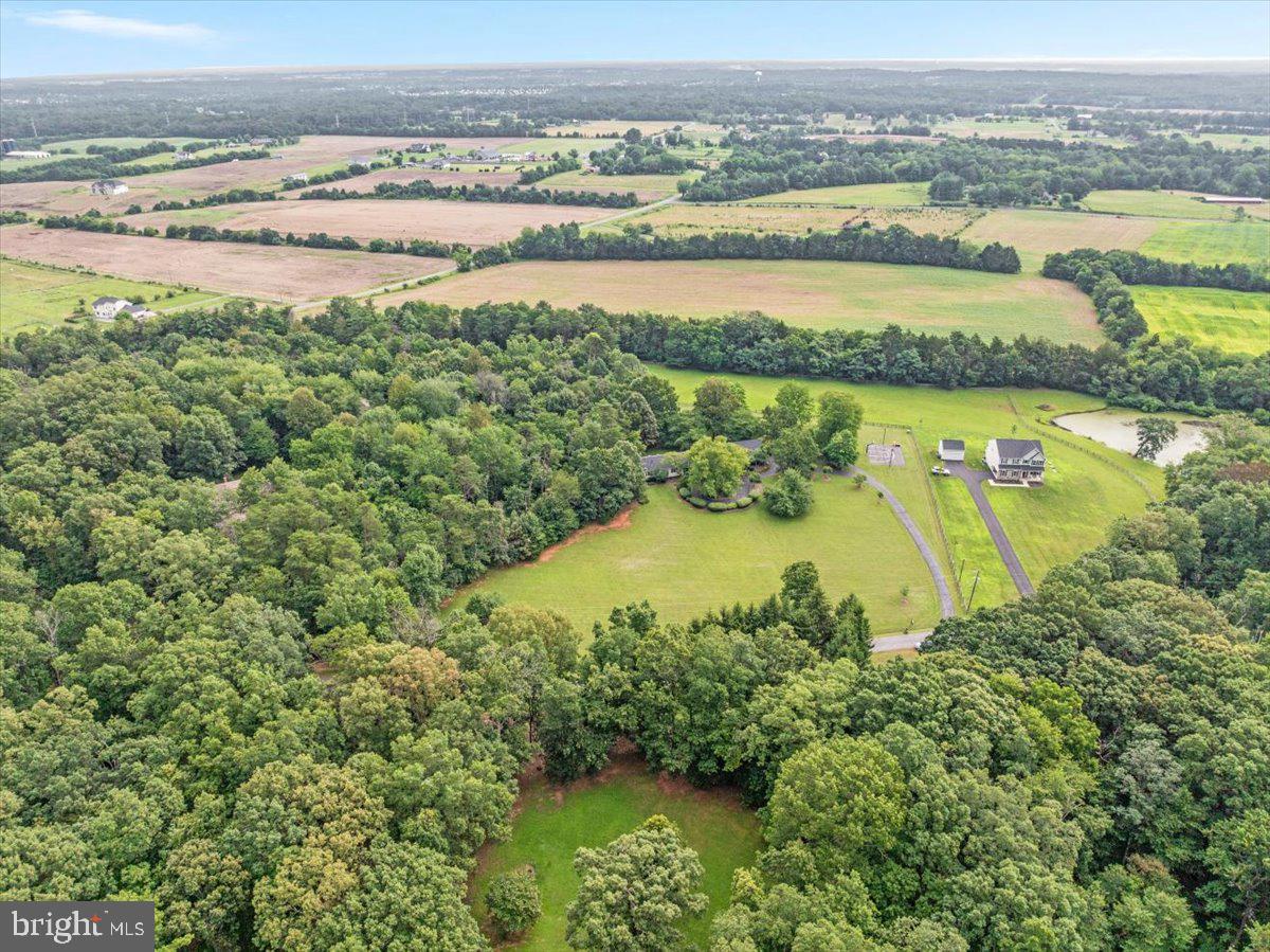 10095 FOX HOUND DR, NOKESVILLE, Virginia 20181, 4 Bedrooms Bedrooms, ,3 BathroomsBathrooms,Residential,For sale,10095 FOX HOUND DR,VAPW2097660 MLS # VAPW2097660