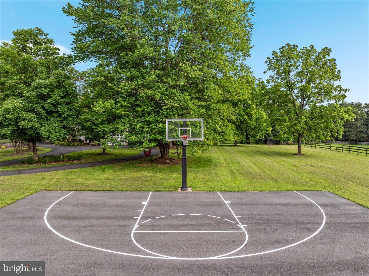 10095 FOX HOUND DR, NOKESVILLE, Virginia 20181, 4 Bedrooms Bedrooms, ,3 BathroomsBathrooms,Residential,For sale,10095 FOX HOUND DR,VAPW2097660 MLS # VAPW2097660