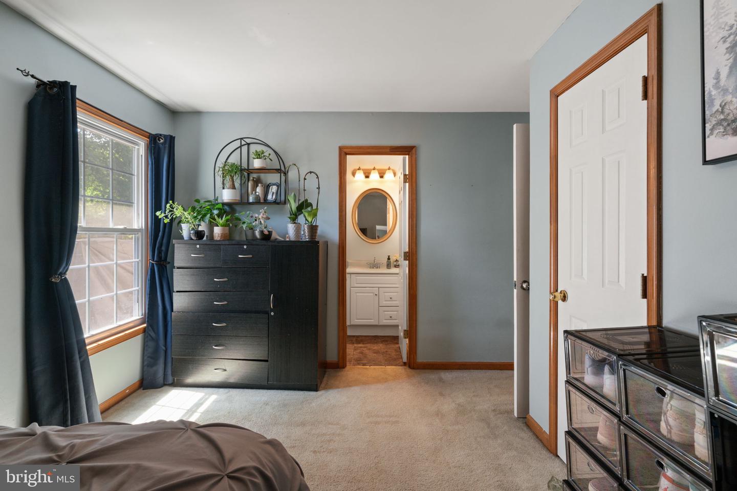 125 HOYT ST, FREDERICKSBURG, Virginia 22405, 5 Bedrooms Bedrooms, ,2 BathroomsBathrooms,Residential,For sale,125 HOYT ST,VAST2040084 MLS # VAST2040084