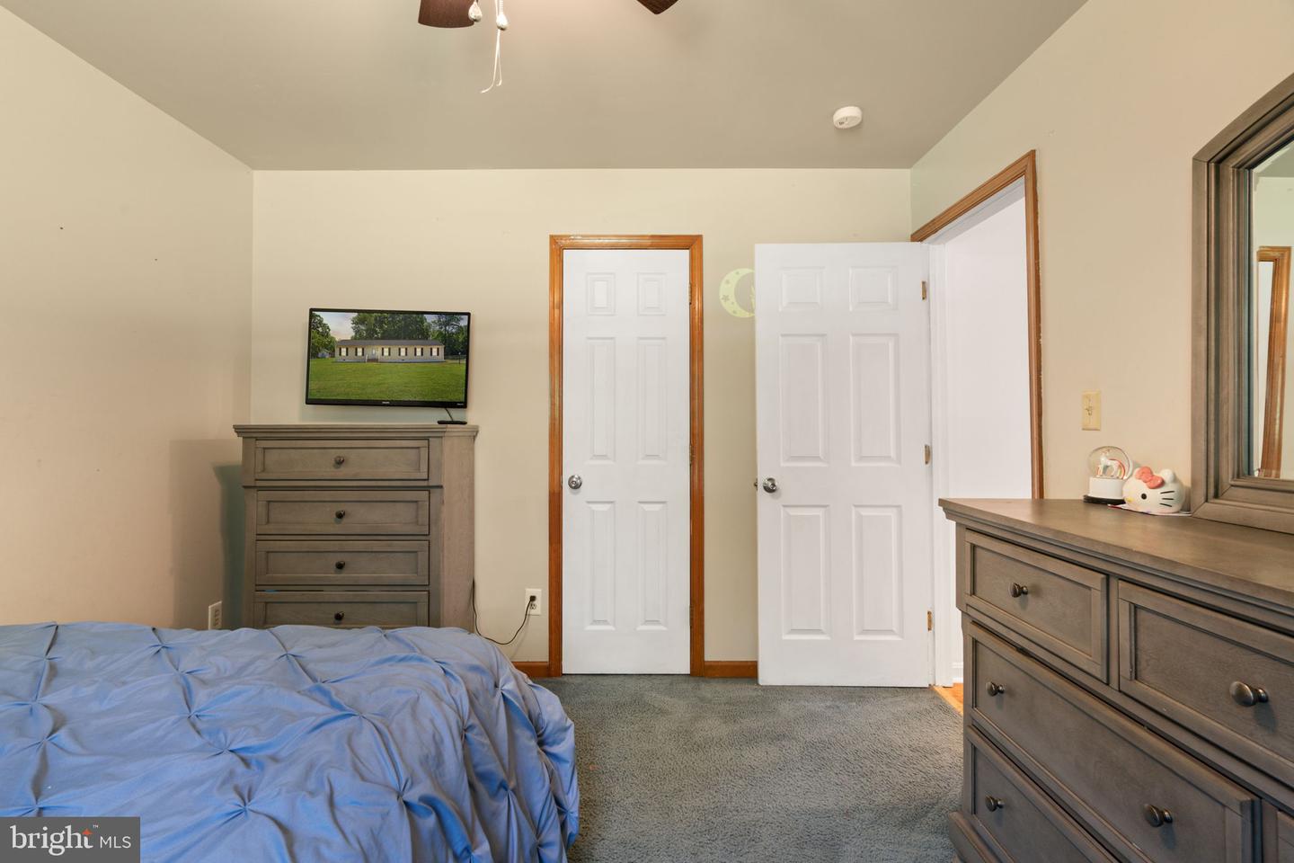 125 HOYT ST, FREDERICKSBURG, Virginia 22405, 5 Bedrooms Bedrooms, ,2 BathroomsBathrooms,Residential,For sale,125 HOYT ST,VAST2040084 MLS # VAST2040084