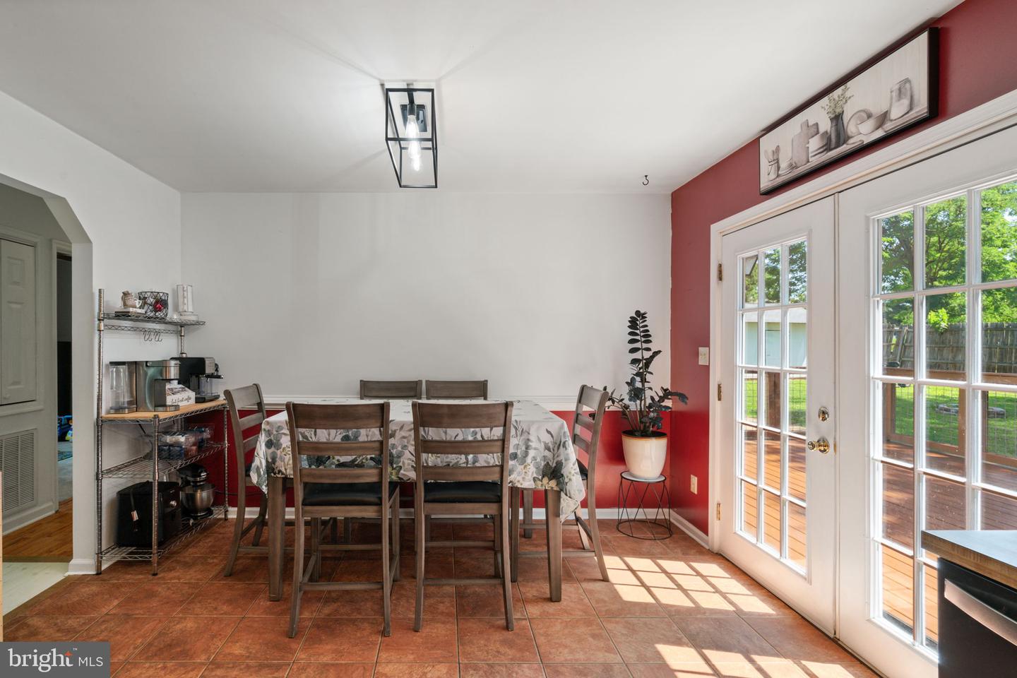 125 HOYT ST, FREDERICKSBURG, Virginia 22405, 5 Bedrooms Bedrooms, ,2 BathroomsBathrooms,Residential,For sale,125 HOYT ST,VAST2040084 MLS # VAST2040084