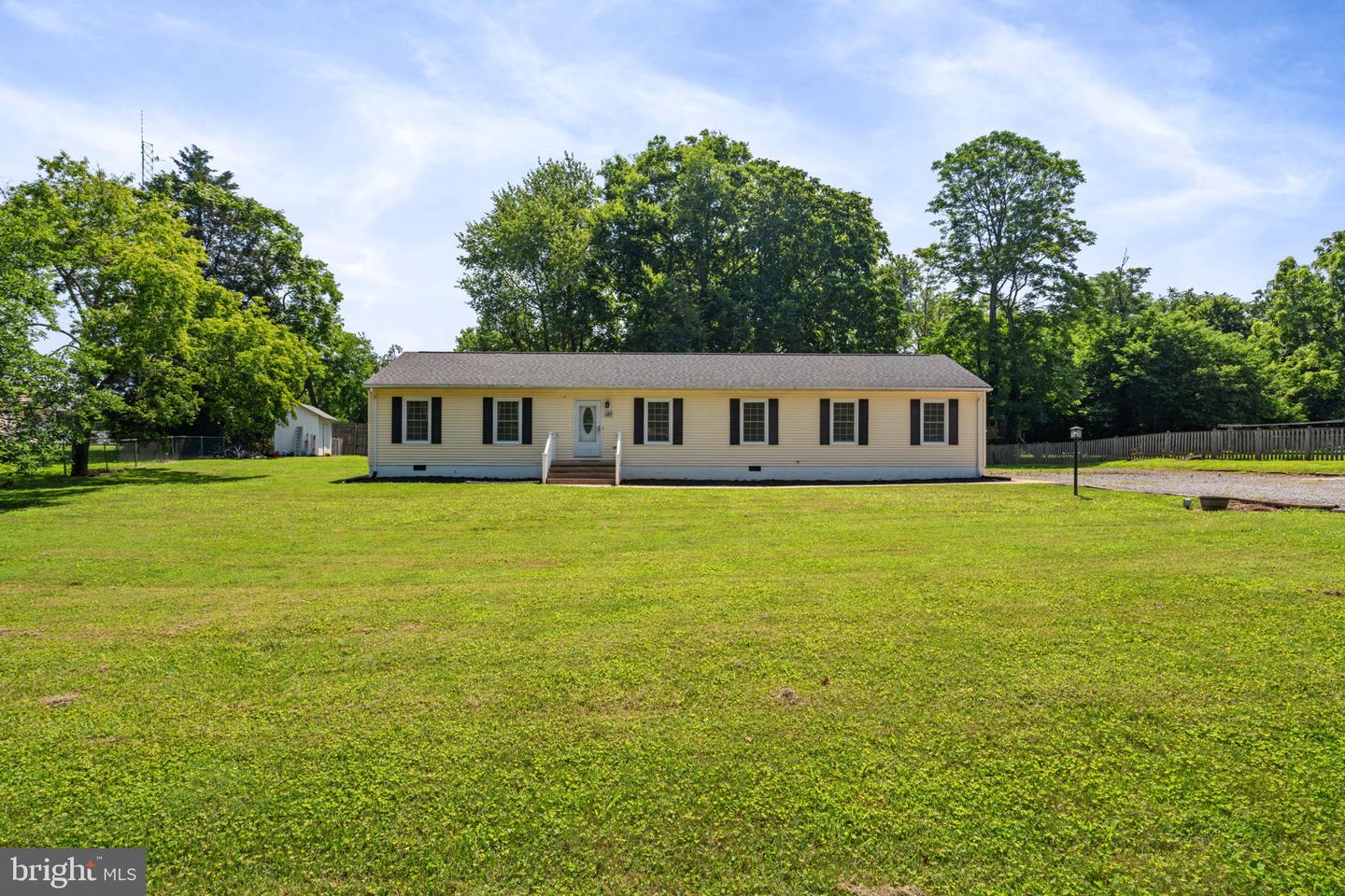 125 HOYT ST, FREDERICKSBURG, Virginia 22405, 5 Bedrooms Bedrooms, ,2 BathroomsBathrooms,Residential,For sale,125 HOYT ST,VAST2040084 MLS # VAST2040084