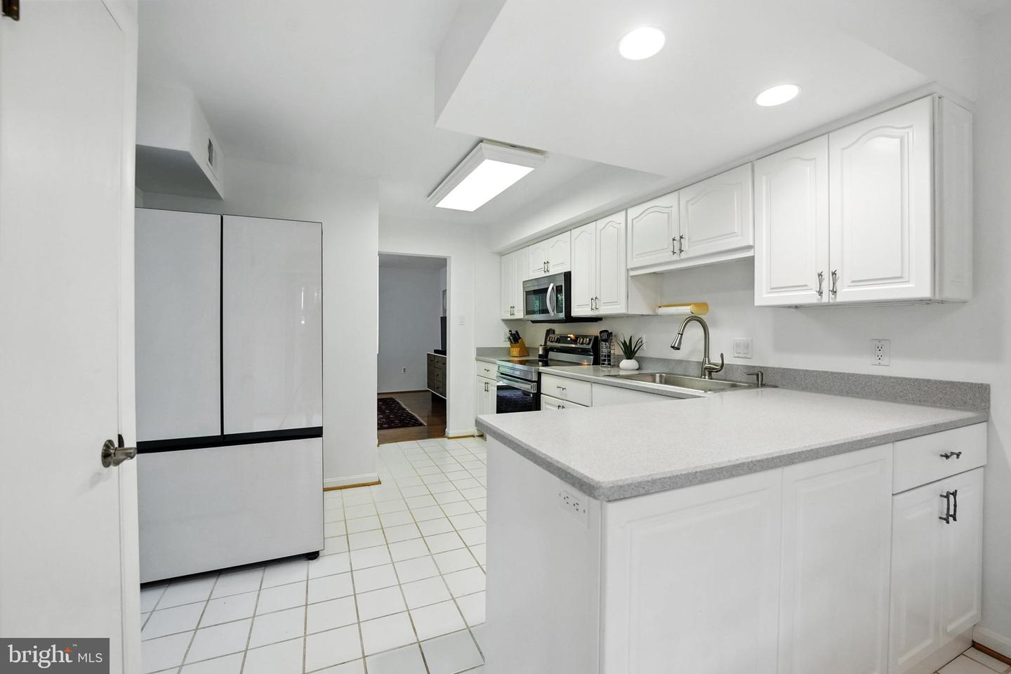 2151 CABOTS POINT LN, RESTON, Virginia 20191, 4 Bedrooms Bedrooms, ,3 BathroomsBathrooms,Residential,For sale,2151 CABOTS POINT LN,VAFX2250028 MLS # VAFX2250028