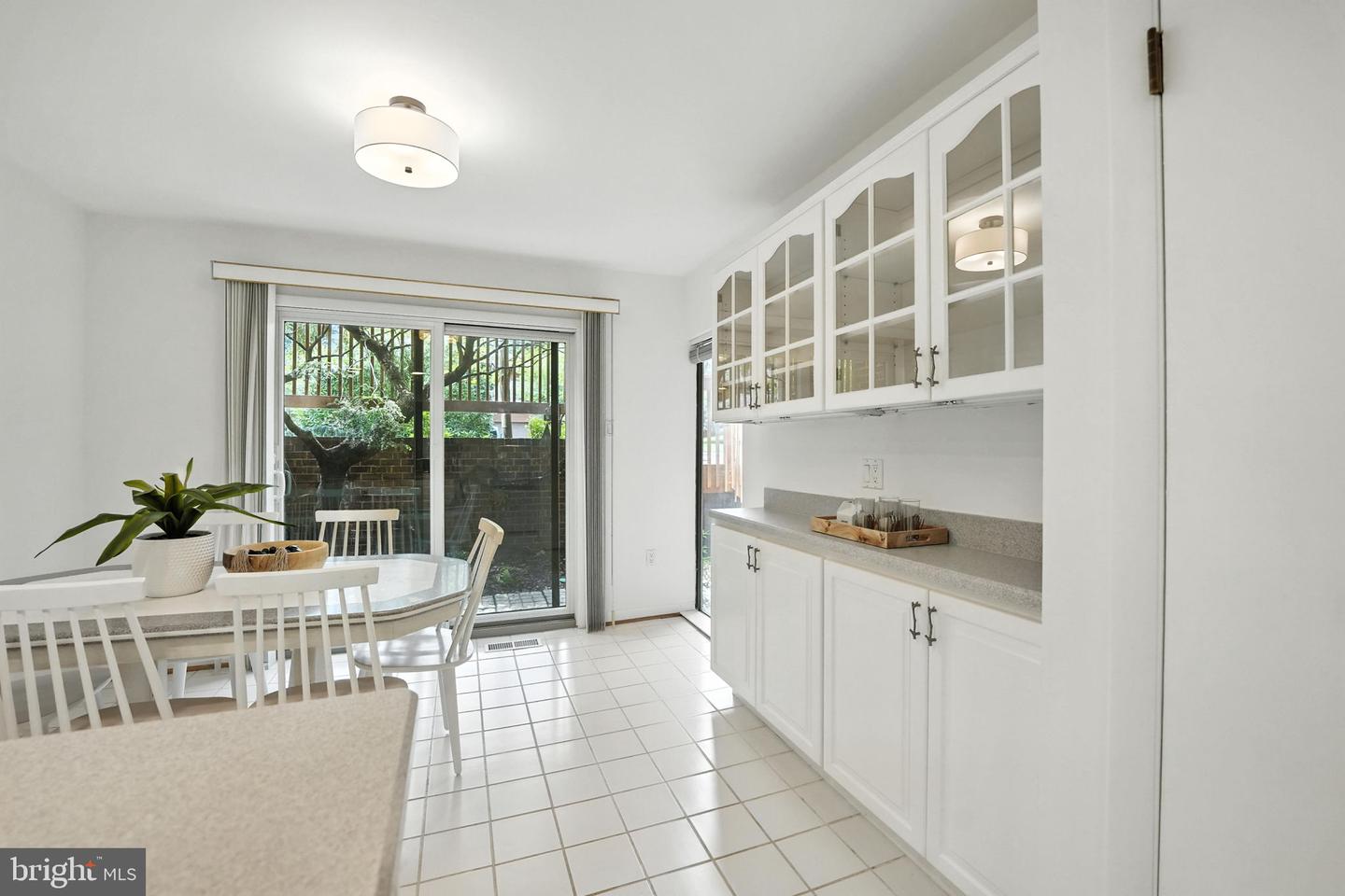 2151 CABOTS POINT LN, RESTON, Virginia 20191, 4 Bedrooms Bedrooms, ,3 BathroomsBathrooms,Residential,For sale,2151 CABOTS POINT LN,VAFX2250028 MLS # VAFX2250028