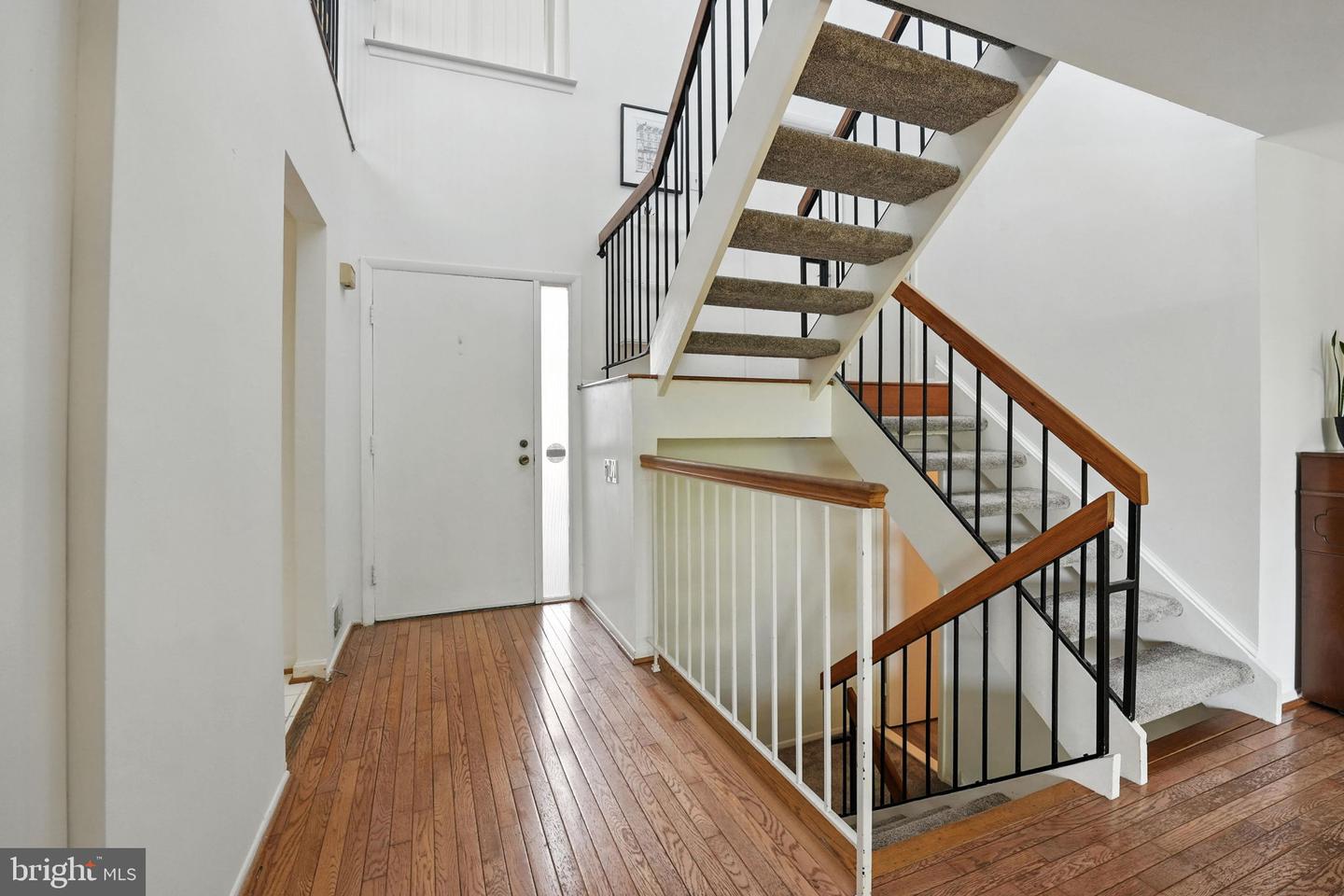 2151 CABOTS POINT LN, RESTON, Virginia 20191, 4 Bedrooms Bedrooms, ,3 BathroomsBathrooms,Residential,For sale,2151 CABOTS POINT LN,VAFX2250028 MLS # VAFX2250028