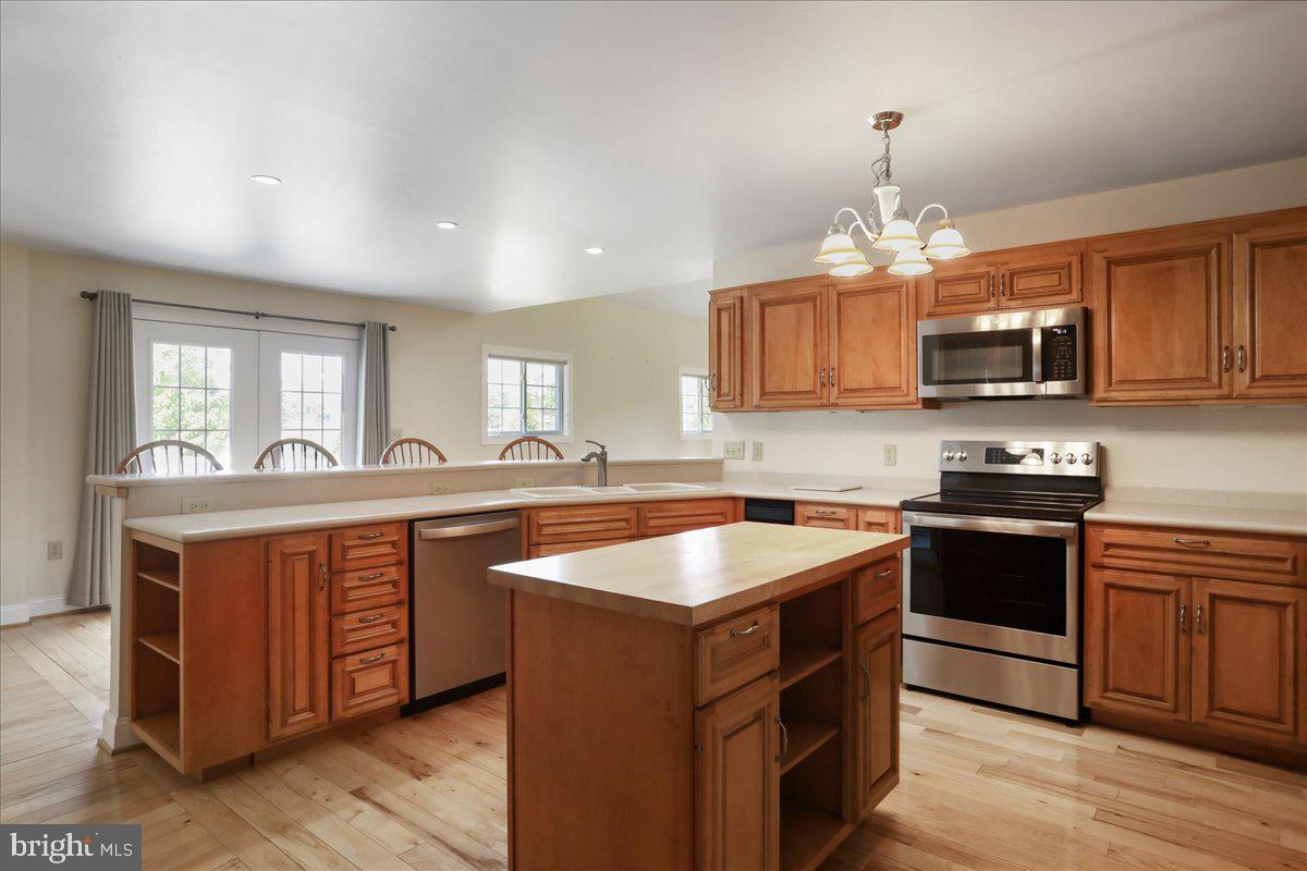 114 MEAGANS RUN RD, WOODSTOCK, Virginia 22664, 3 Bedrooms Bedrooms, ,2 BathroomsBathrooms,Residential,For sale,114 MEAGANS RUN RD,VASH2011794 MLS # VASH2011794