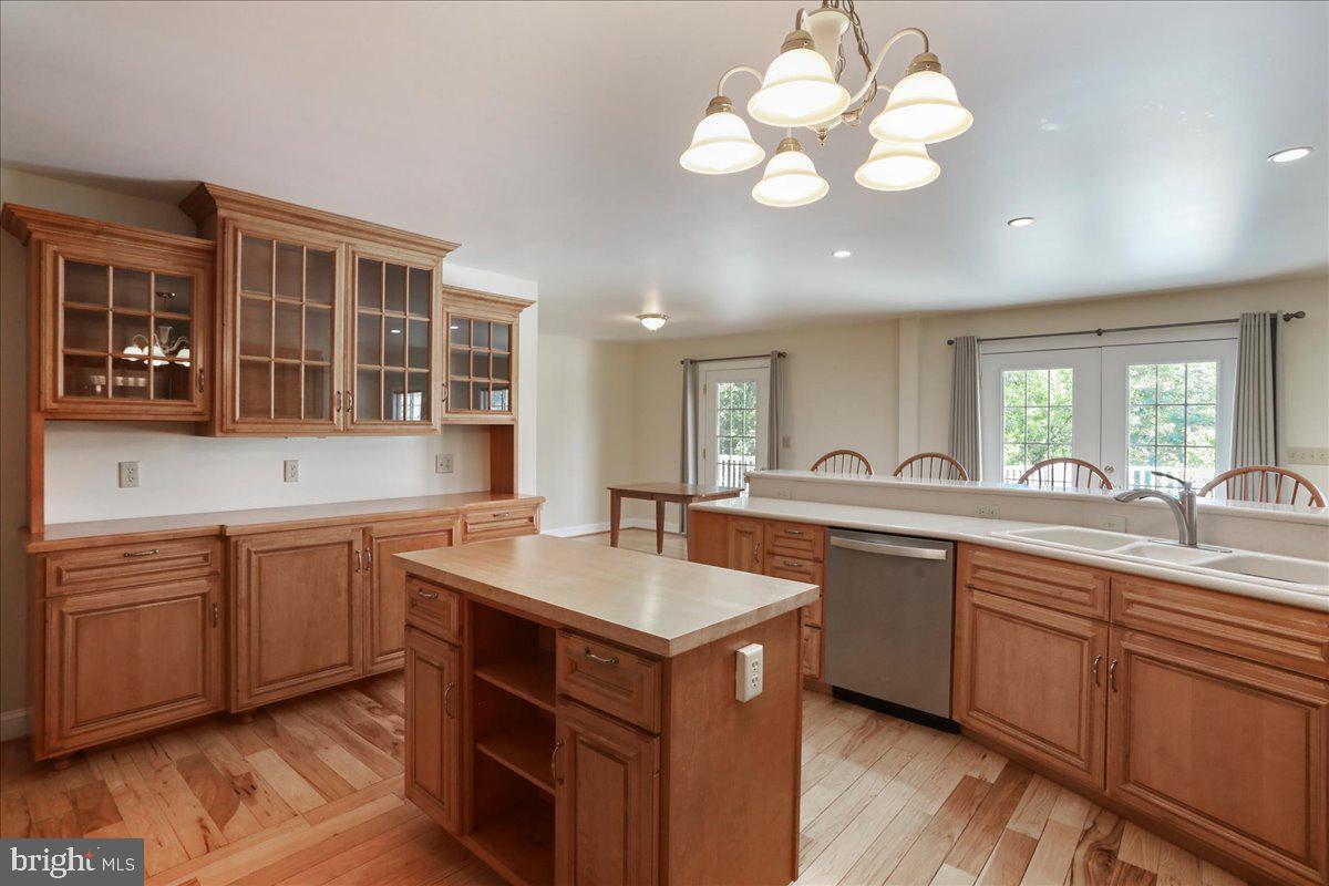 114 MEAGANS RUN RD, WOODSTOCK, Virginia 22664, 3 Bedrooms Bedrooms, ,2 BathroomsBathrooms,Residential,For sale,114 MEAGANS RUN RD,VASH2011794 MLS # VASH2011794