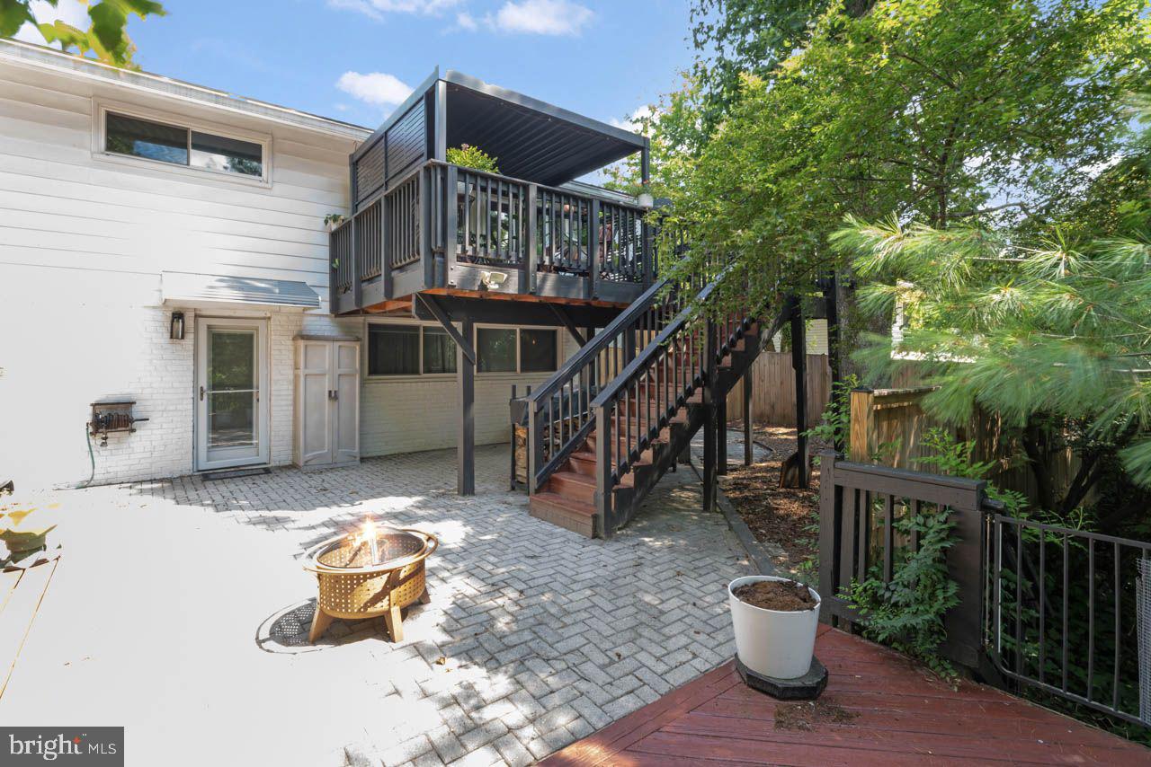 4511 APPLE TREE DR, ALEXANDRIA, Virginia 22310, 4 Bedrooms Bedrooms, ,2 BathroomsBathrooms,Residential,For sale,4511 APPLE TREE DR,VAFX2250154 MLS # VAFX2250154