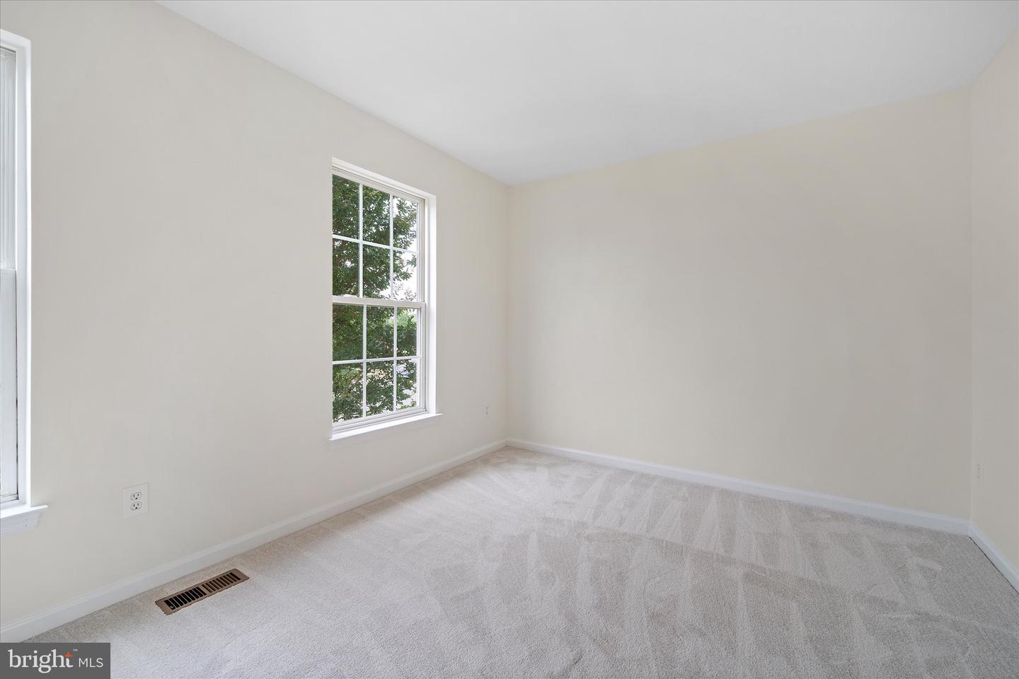 20965 KILLAWOG TER, ASHBURN, Virginia 20147, 3 Bedrooms Bedrooms, ,3 BathroomsBathrooms,Residential,For sale,20965 KILLAWOG TER,VALO2100380 MLS # VALO2100380