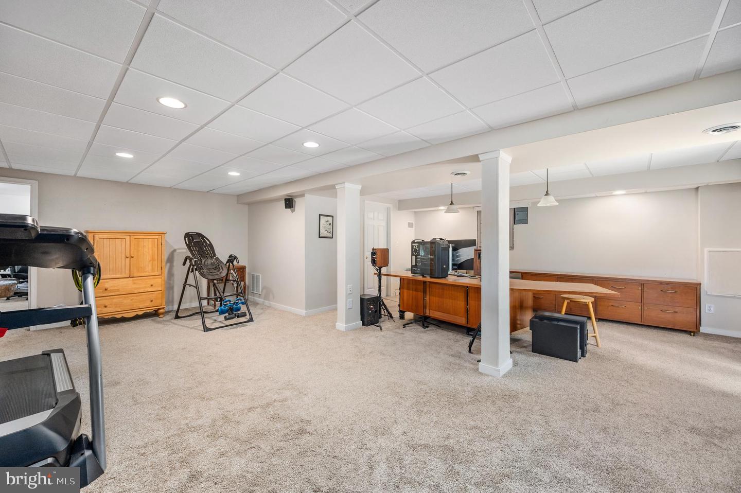 15 TALLY HO DR, FREDERICKSBURG, Virginia 22405, 4 Bedrooms Bedrooms, 13 Rooms Rooms,2 BathroomsBathrooms,Residential,For sale,15 TALLY HO DR,VAST2040224 MLS # VAST2040224