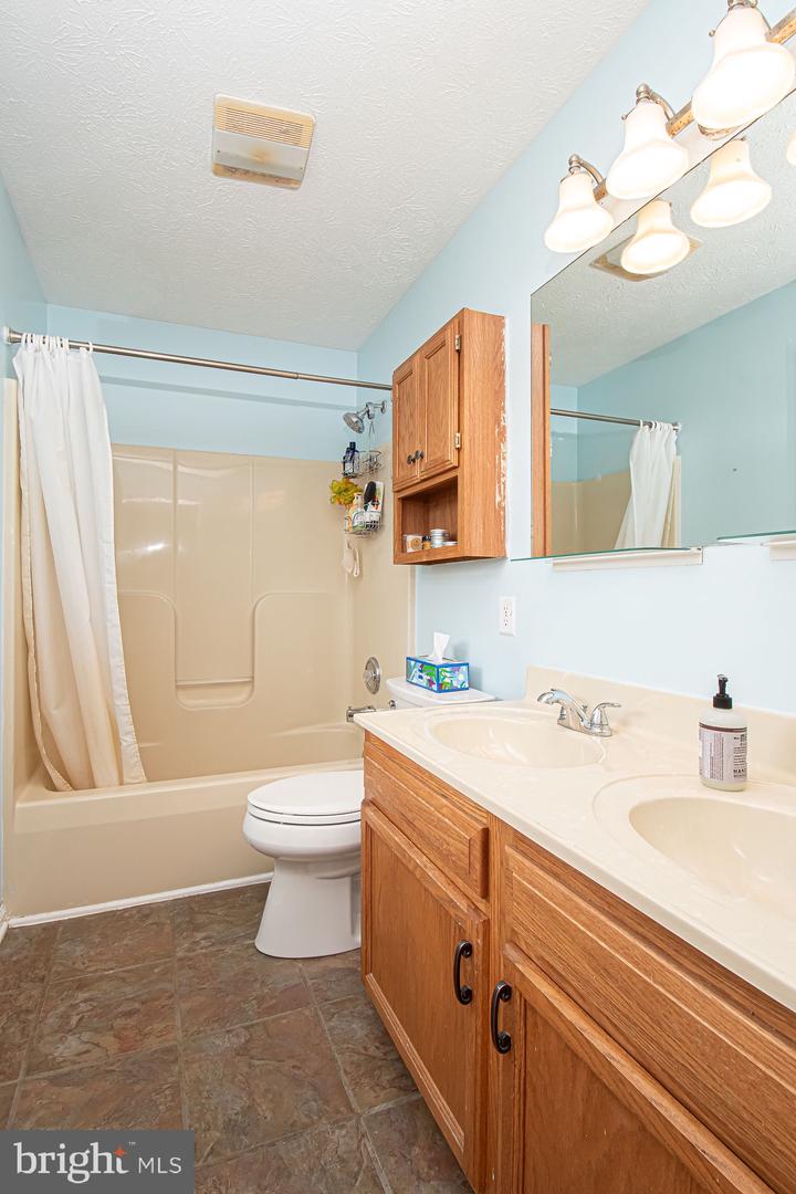 75 WESTMINSTER DR, FRONT ROYAL, Virginia 22630, 3 Bedrooms Bedrooms, ,2 BathroomsBathrooms,Residential,For sale,75 WESTMINSTER DR,VAWR2011574 MLS # VAWR2011574