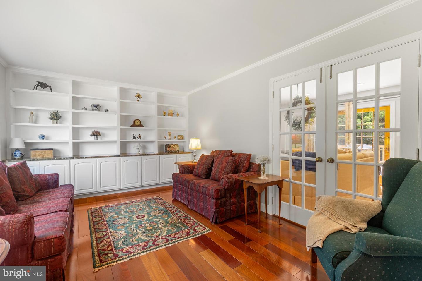 12237 OX HILL RD, FAIRFAX, Virginia 22033, 4 Bedrooms Bedrooms, ,2 BathroomsBathrooms,Residential,For sale,12237 OX HILL RD,VAFX2250498 MLS # VAFX2250498