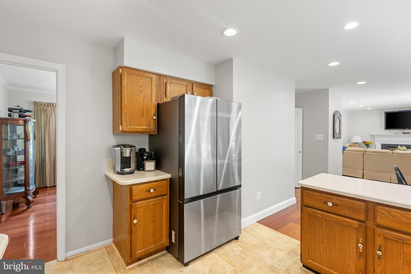 12237 OX HILL RD, FAIRFAX, Virginia 22033, 4 Bedrooms Bedrooms, ,2 BathroomsBathrooms,Residential,For sale,12237 OX HILL RD,VAFX2250498 MLS # VAFX2250498