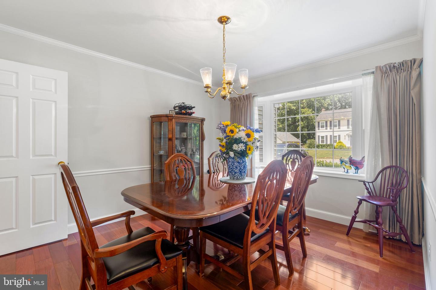 12237 OX HILL RD, FAIRFAX, Virginia 22033, 4 Bedrooms Bedrooms, ,2 BathroomsBathrooms,Residential,For sale,12237 OX HILL RD,VAFX2250498 MLS # VAFX2250498