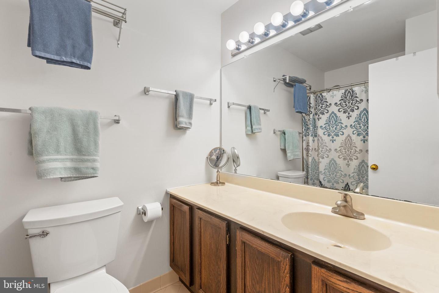 12237 OX HILL RD, FAIRFAX, Virginia 22033, 4 Bedrooms Bedrooms, ,2 BathroomsBathrooms,Residential,For sale,12237 OX HILL RD,VAFX2250498 MLS # VAFX2250498
