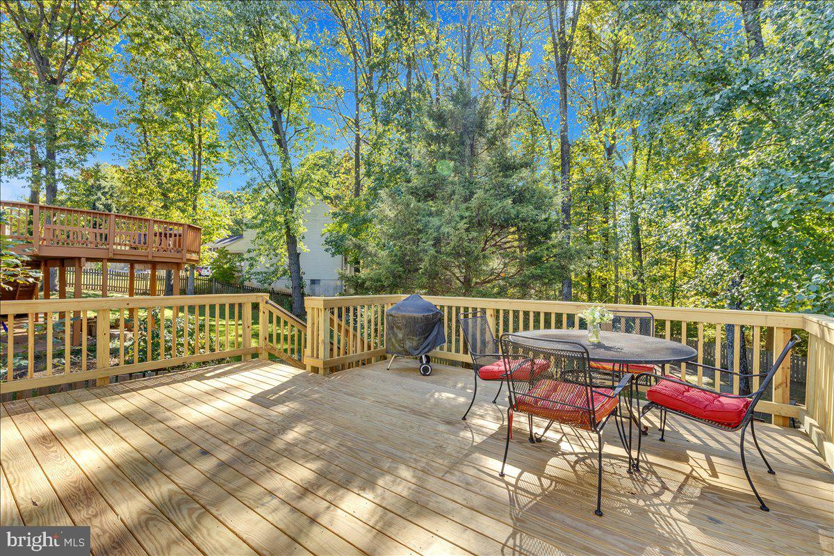 12237 OX HILL RD, FAIRFAX, Virginia 22033, 4 Bedrooms Bedrooms, ,2 BathroomsBathrooms,Residential,For sale,12237 OX HILL RD,VAFX2250498 MLS # VAFX2250498