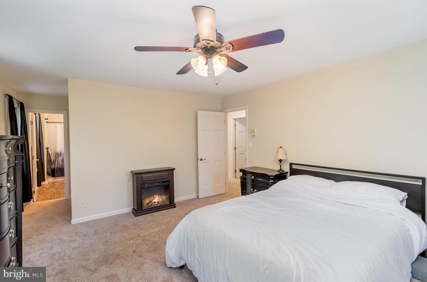 1031 HARBOUR DR, STAFFORD, Virginia 22554, 4 Bedrooms Bedrooms, 15 Rooms Rooms,2 BathroomsBathrooms,Residential,For sale,1031 HARBOUR DR,VAST2040248 MLS # VAST2040248