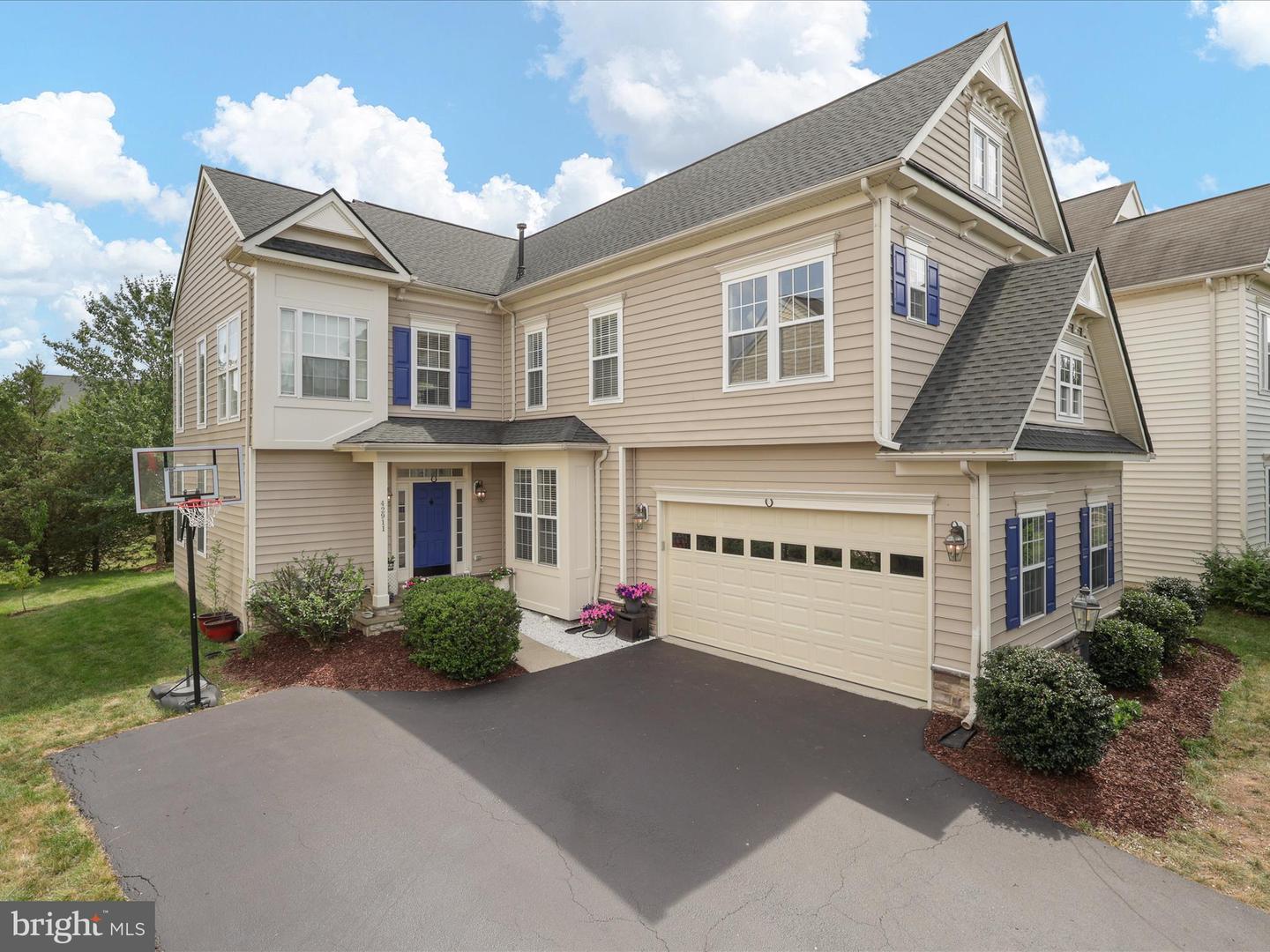 42911 PARK BROOKE CT, BROADLANDS, Virginia 20148, 4 Bedrooms Bedrooms, ,2 BathroomsBathrooms,Residential,For sale,42911 PARK BROOKE CT,VALO2100592 MLS # VALO2100592