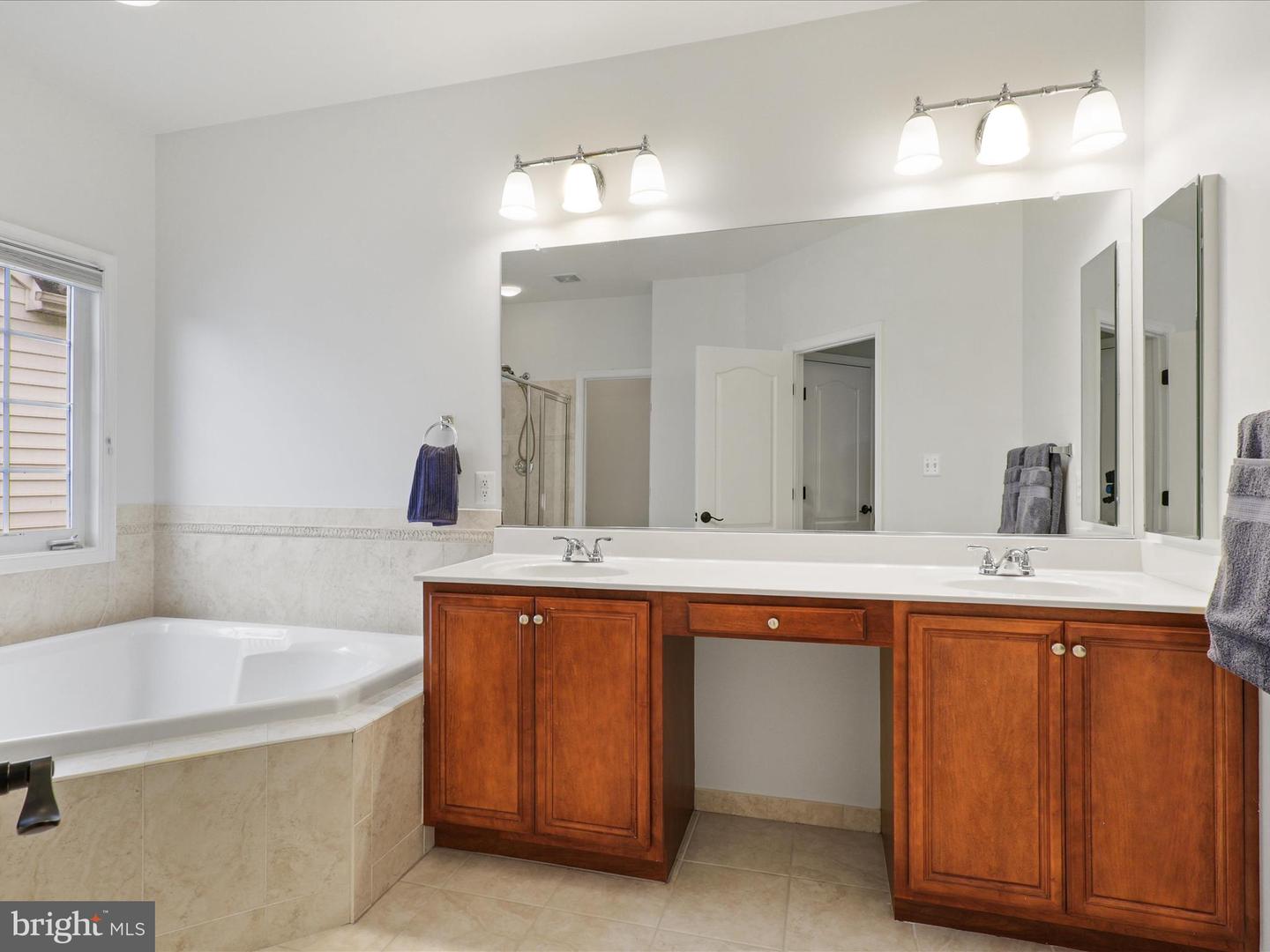 42911 PARK BROOKE CT, BROADLANDS, Virginia 20148, 4 Bedrooms Bedrooms, ,2 BathroomsBathrooms,Residential,For sale,42911 PARK BROOKE CT,VALO2100592 MLS # VALO2100592