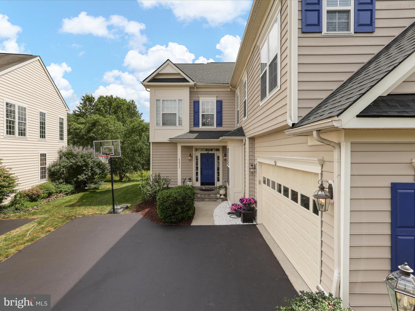 42911 PARK BROOKE CT, BROADLANDS, Virginia 20148, 4 Bedrooms Bedrooms, ,2 BathroomsBathrooms,Residential,For sale,42911 PARK BROOKE CT,VALO2100592 MLS # VALO2100592