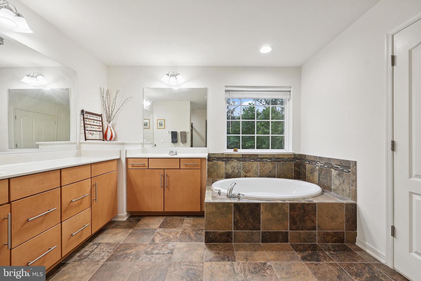 23420 SOMERSET CROSSING PL, BRAMBLETON, Virginia 20148, 5 Bedrooms Bedrooms, ,4 BathroomsBathrooms,Residential,For sale,23420 SOMERSET CROSSING PL,VALO2100678 MLS # VALO2100678