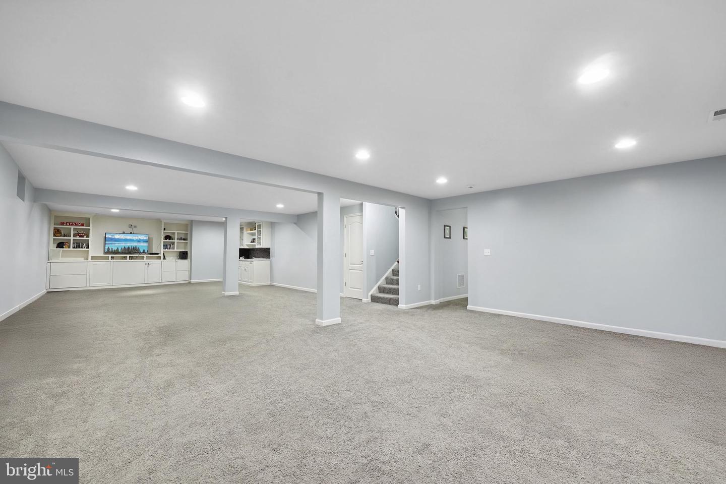 23420 SOMERSET CROSSING PL, BRAMBLETON, Virginia 20148, 5 Bedrooms Bedrooms, ,4 BathroomsBathrooms,Residential,For sale,23420 SOMERSET CROSSING PL,VALO2100678 MLS # VALO2100678