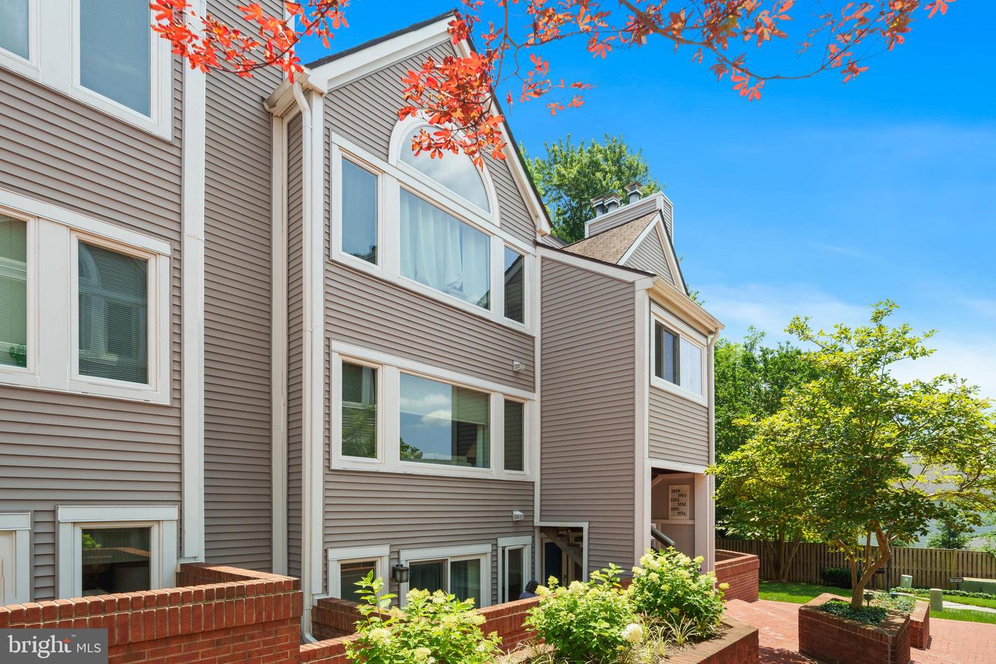 5560 LANGSTON BLVD #63-E, ARLINGTON, Virginia 22207, 2 Bedrooms Bedrooms, ,2 BathroomsBathrooms,Residential,For sale,5560 LANGSTON BLVD #63-E,VAAR2059936 MLS # VAAR2059936