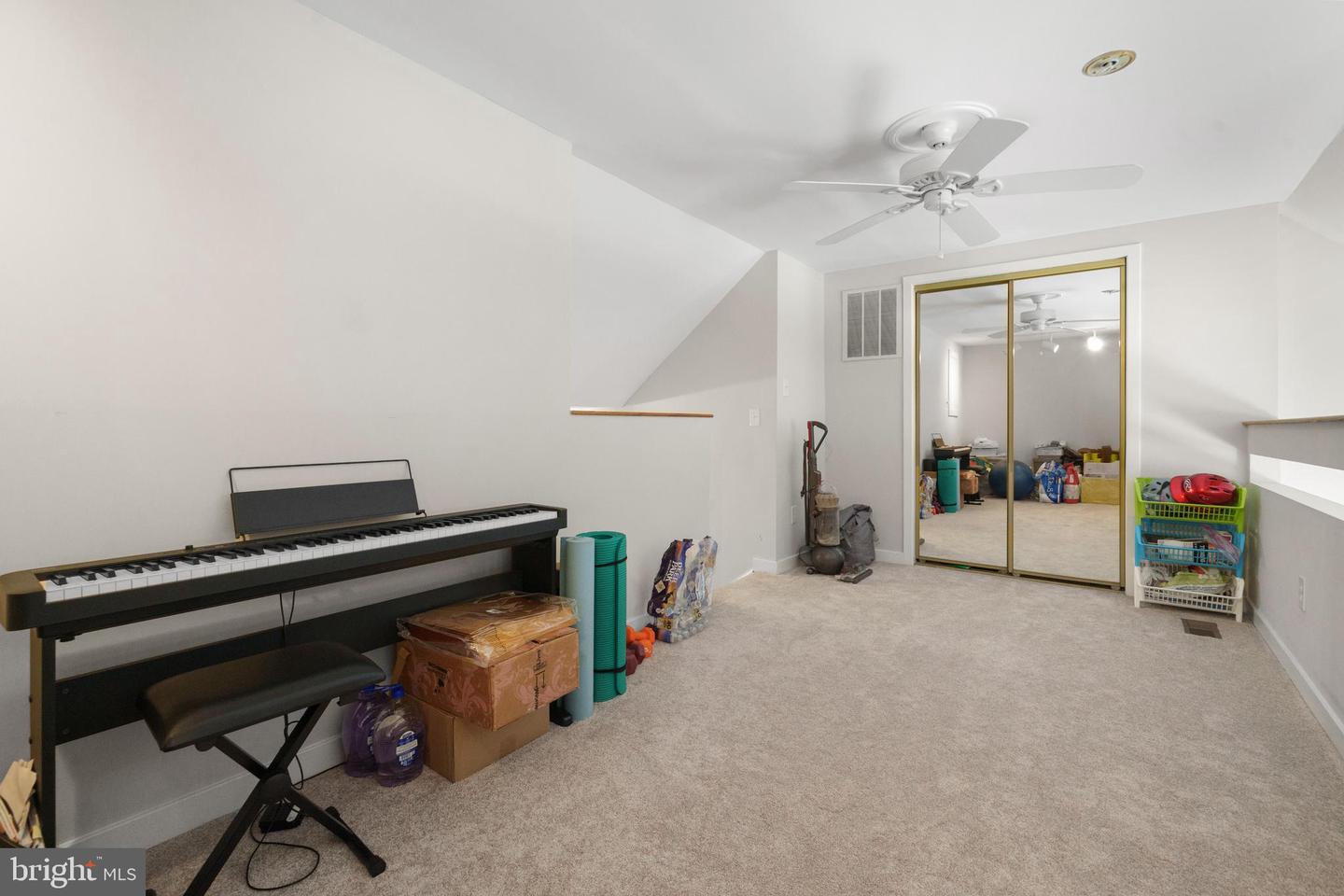 5560 LANGSTON BLVD #63-E, ARLINGTON, Virginia 22207, 2 Bedrooms Bedrooms, ,2 BathroomsBathrooms,Residential,For sale,5560 LANGSTON BLVD #63-E,VAAR2059936 MLS # VAAR2059936