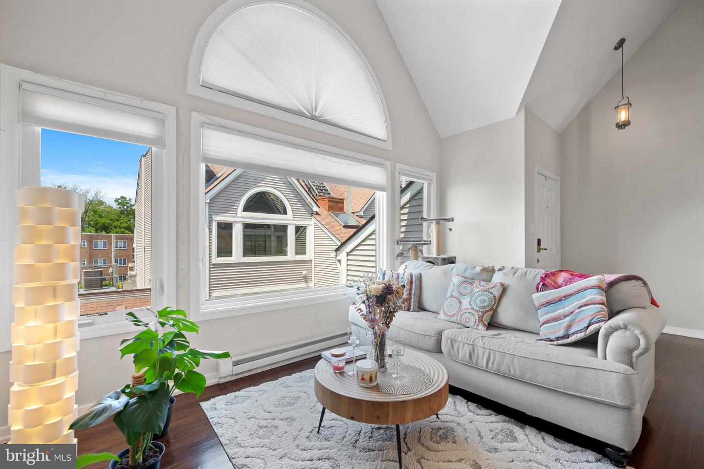 5560 LANGSTON BLVD #63-E, ARLINGTON, Virginia 22207, 2 Bedrooms Bedrooms, ,2 BathroomsBathrooms,Residential,For sale,5560 LANGSTON BLVD #63-E,VAAR2059936 MLS # VAAR2059936