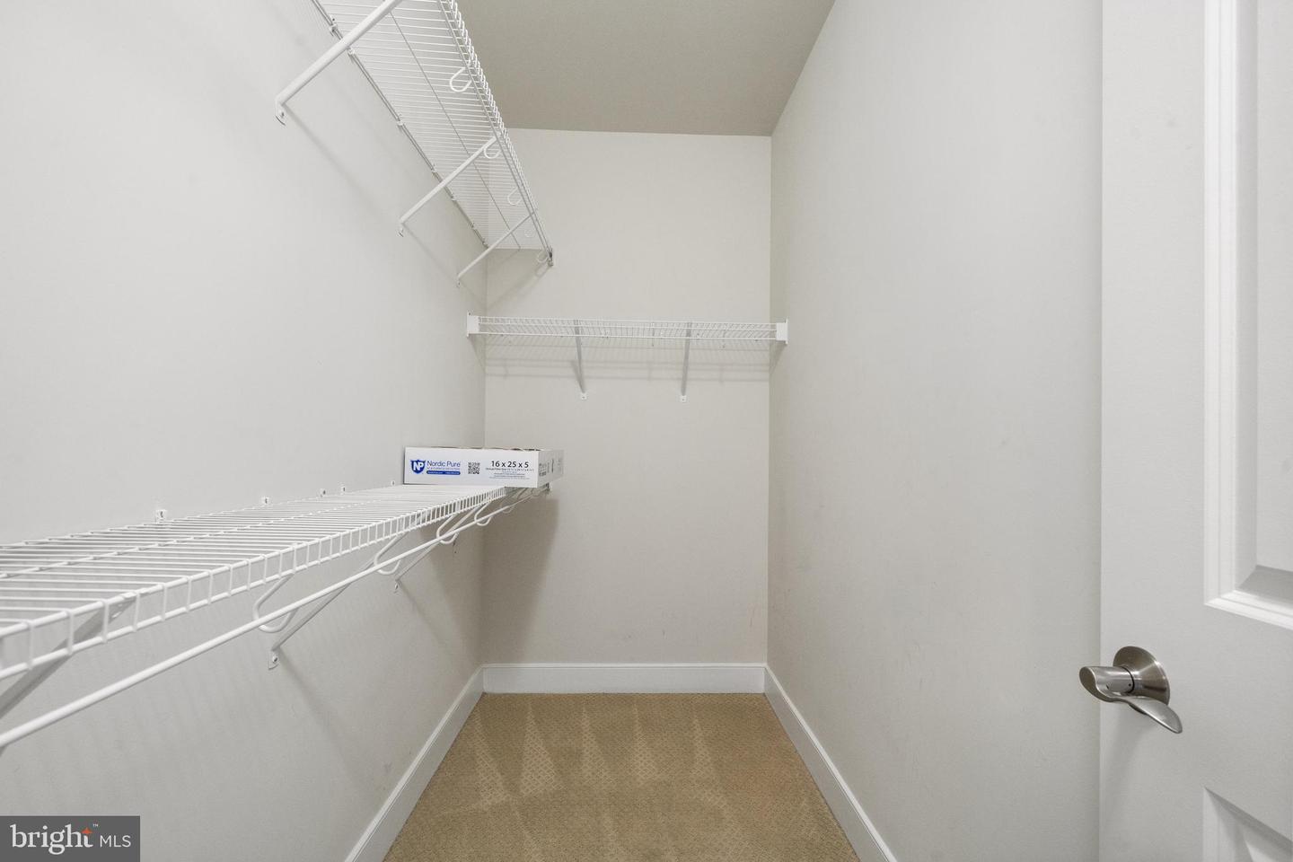1907 MAIN LINE BLVD #101, ALEXANDRIA, Virginia 22301, 3 Bedrooms Bedrooms, ,2 BathroomsBathrooms,Residential,For sale,1907 MAIN LINE BLVD #101,VAAX2046976 MLS # VAAX2046976