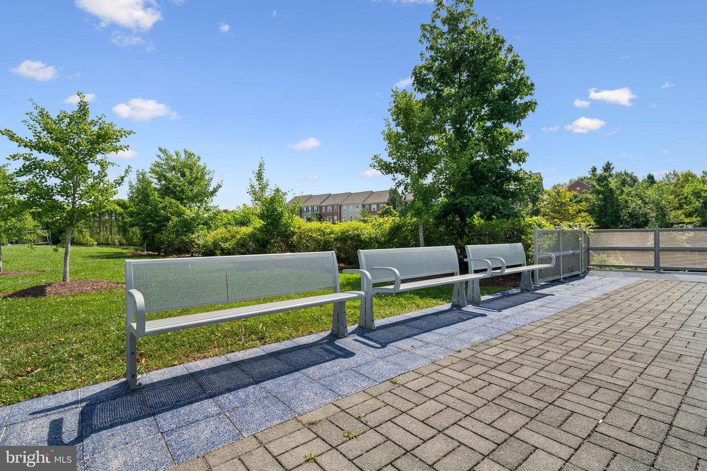 1907 MAIN LINE BLVD #101, ALEXANDRIA, Virginia 22301, 3 Bedrooms Bedrooms, ,2 BathroomsBathrooms,Residential,For sale,1907 MAIN LINE BLVD #101,VAAX2046976 MLS # VAAX2046976