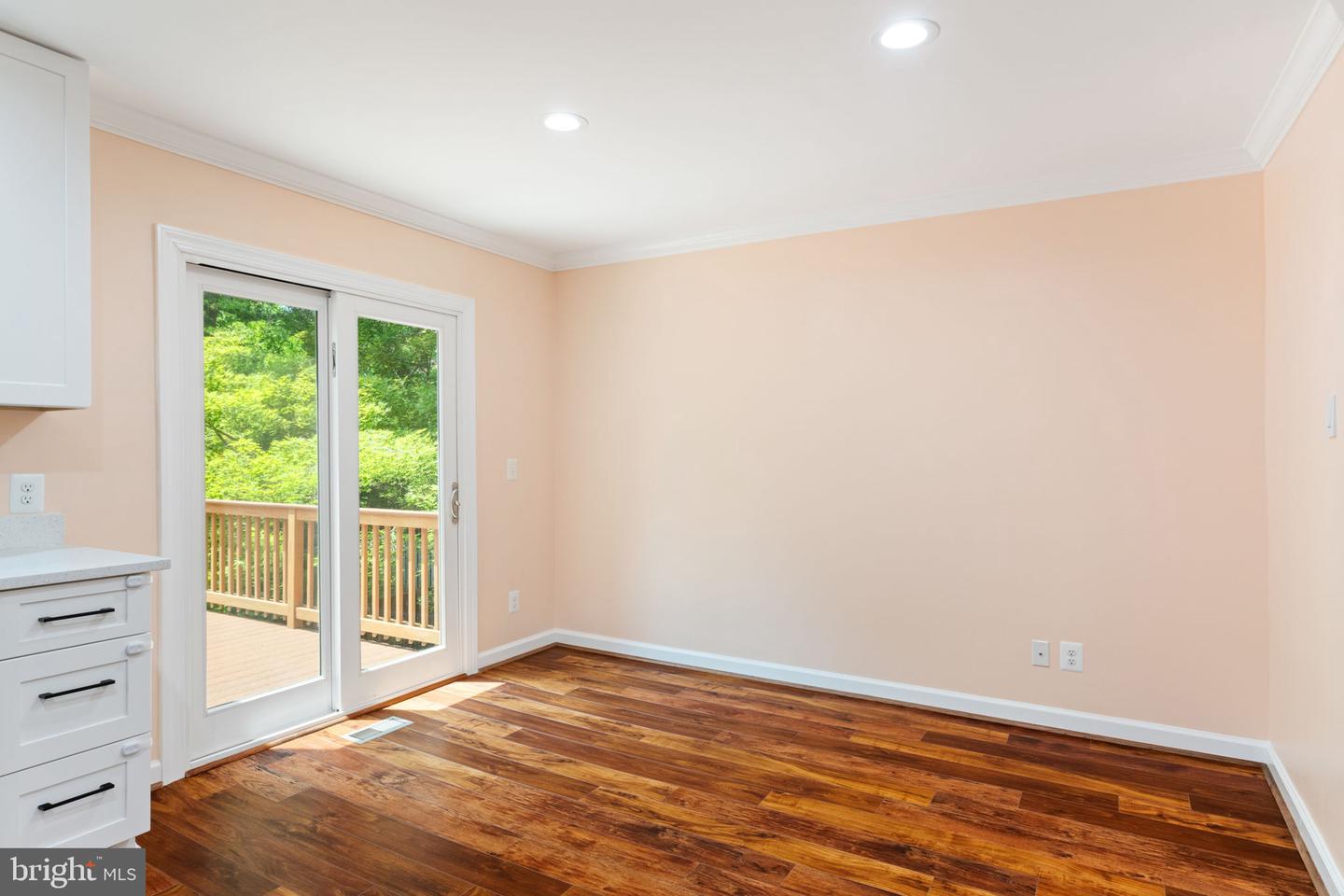8281 CLIFTON FARM CT, ALEXANDRIA, Virginia 22306, 3 Bedrooms Bedrooms, 3 Rooms Rooms,3 BathroomsBathrooms,Residential,For sale,8281 CLIFTON FARM CT,VAFX2252338 MLS # VAFX2252338