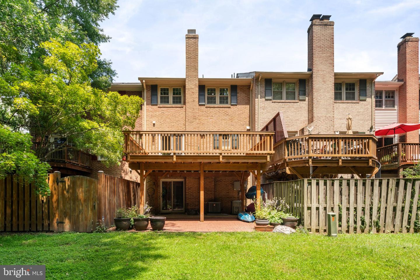 8281 CLIFTON FARM CT, ALEXANDRIA, Virginia 22306, 3 Bedrooms Bedrooms, 3 Rooms Rooms,3 BathroomsBathrooms,Residential,For sale,8281 CLIFTON FARM CT,VAFX2252338 MLS # VAFX2252338
