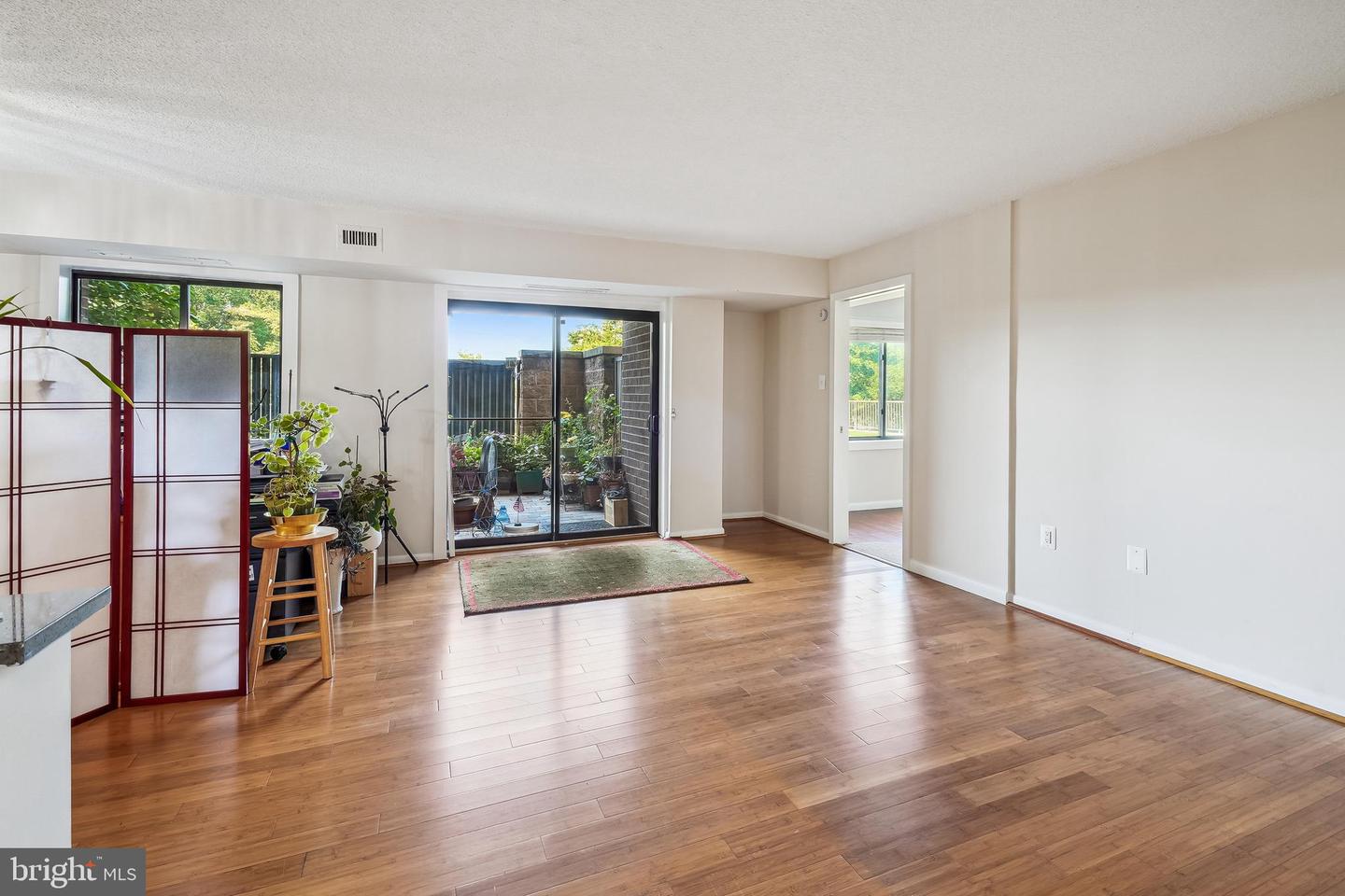 200 N PICKETT ST #108, ALEXANDRIA, Virginia 22304, 2 Bedrooms Bedrooms, ,2 BathroomsBathrooms,Residential,For sale,200 N PICKETT ST #108,VAAX2047004 MLS # VAAX2047004