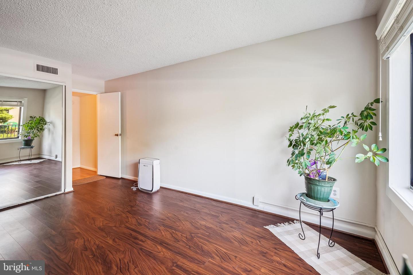 200 N PICKETT ST #108, ALEXANDRIA, Virginia 22304, 2 Bedrooms Bedrooms, ,2 BathroomsBathrooms,Residential,For sale,200 N PICKETT ST #108,VAAX2047004 MLS # VAAX2047004
