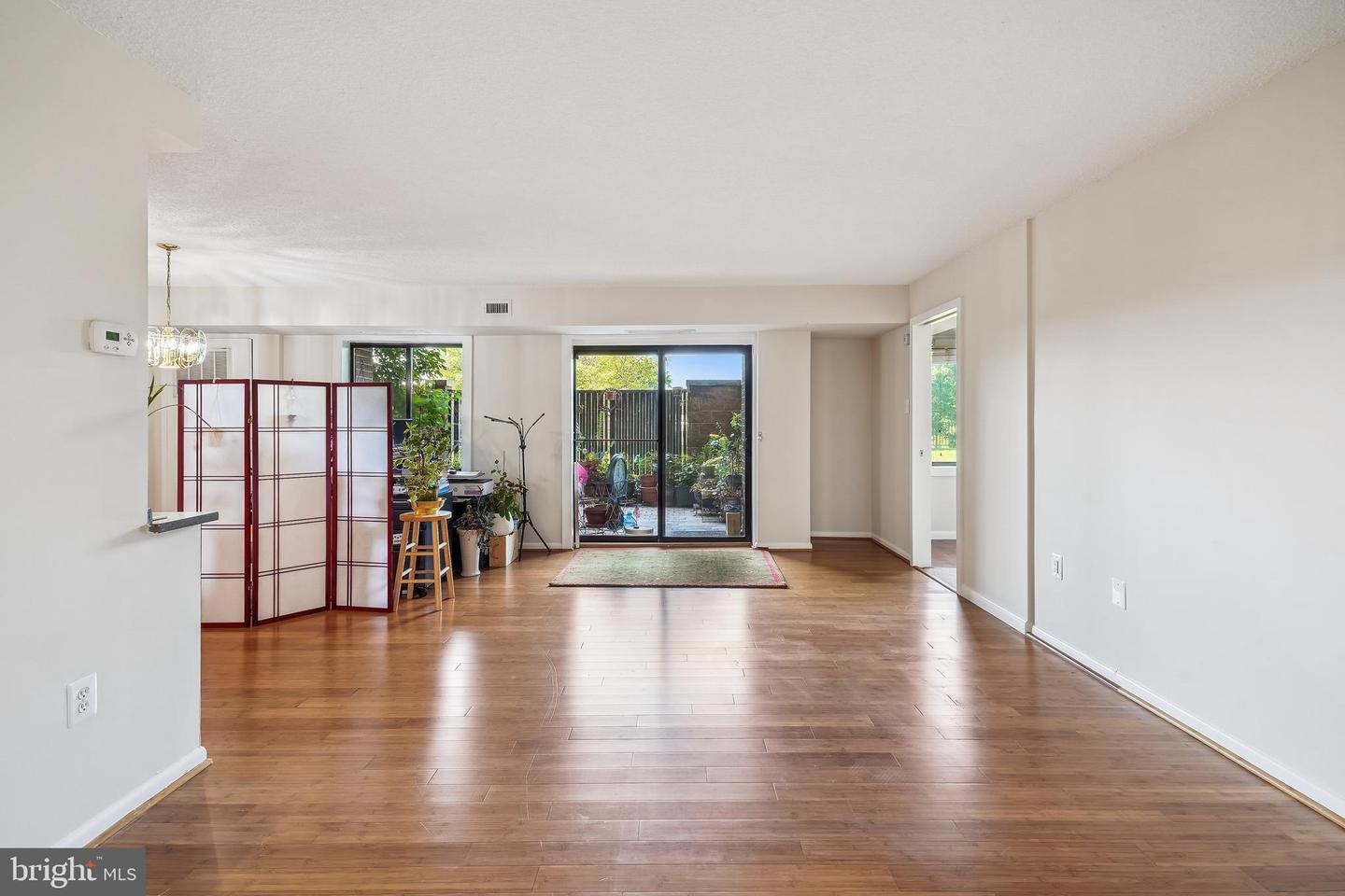 200 N PICKETT ST #108, ALEXANDRIA, Virginia 22304, 2 Bedrooms Bedrooms, ,2 BathroomsBathrooms,Residential,For sale,200 N PICKETT ST #108,VAAX2047004 MLS # VAAX2047004