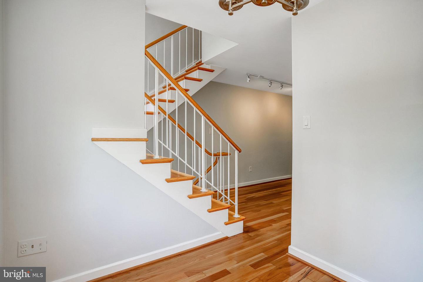857 3RD ST SW #104, WASHINGTON, District Of Columbia 20024, 3 Bedrooms Bedrooms, ,2 BathroomsBathrooms,Residential,For sale,857 3RD ST SW #104,DCDC2208192 MLS # DCDC2208192
