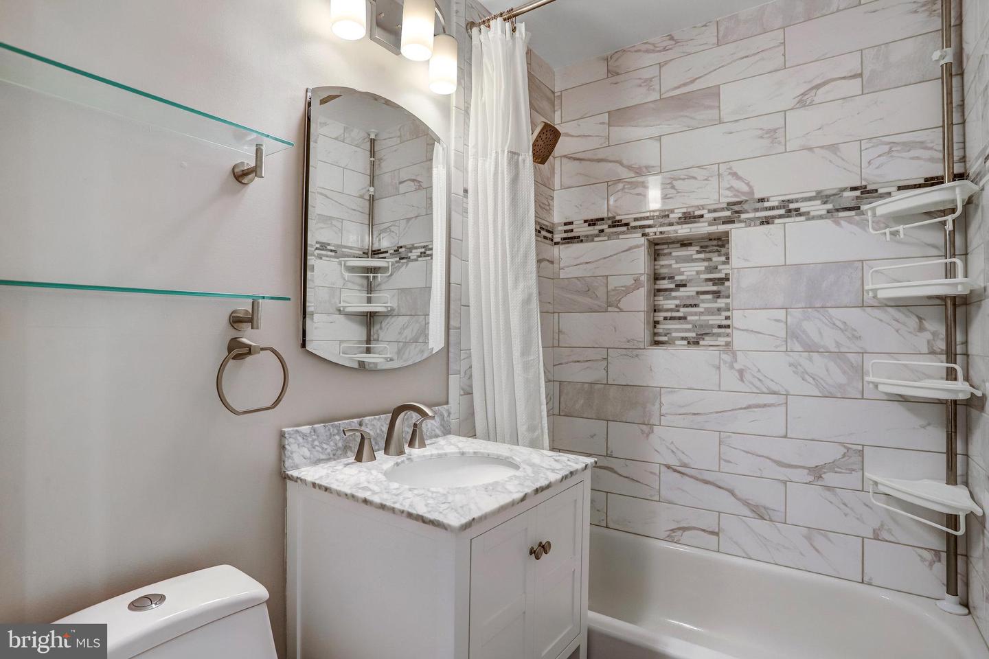 857 3RD ST SW #104, WASHINGTON, District Of Columbia 20024, 3 Bedrooms Bedrooms, ,2 BathroomsBathrooms,Residential,For sale,857 3RD ST SW #104,DCDC2208192 MLS # DCDC2208192