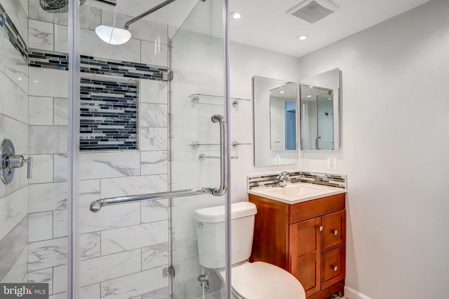 857 3RD ST SW #104, WASHINGTON, District Of Columbia 20024, 3 Bedrooms Bedrooms, ,2 BathroomsBathrooms,Residential,For sale,857 3RD ST SW #104,DCDC2208192 MLS # DCDC2208192
