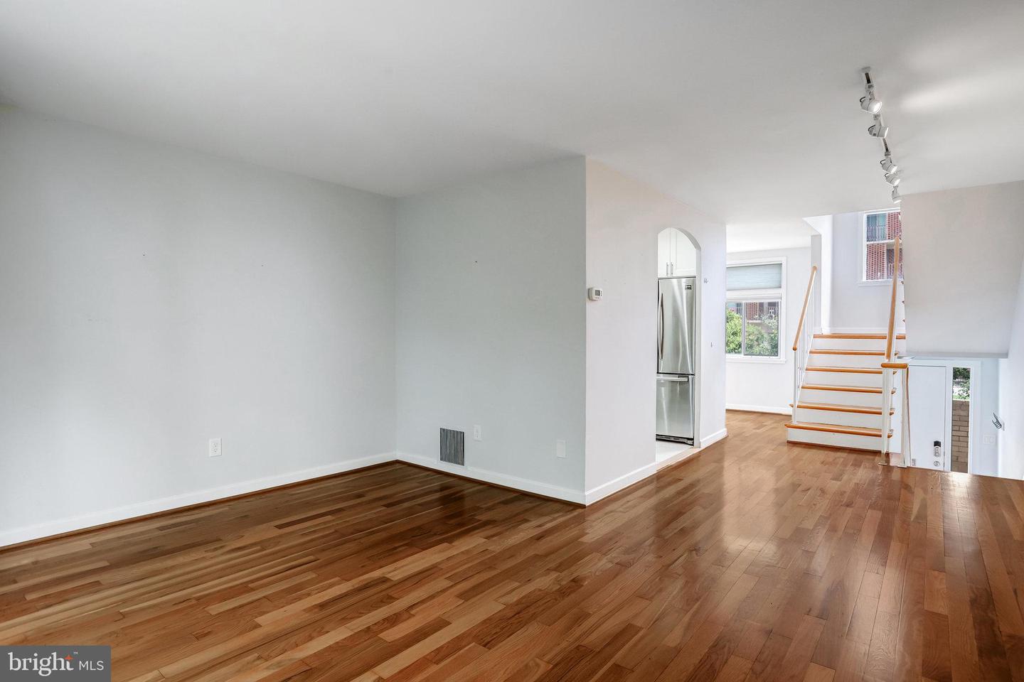 857 3RD ST SW #104, WASHINGTON, District Of Columbia 20024, 3 Bedrooms Bedrooms, ,2 BathroomsBathrooms,Residential,For sale,857 3RD ST SW #104,DCDC2208192 MLS # DCDC2208192
