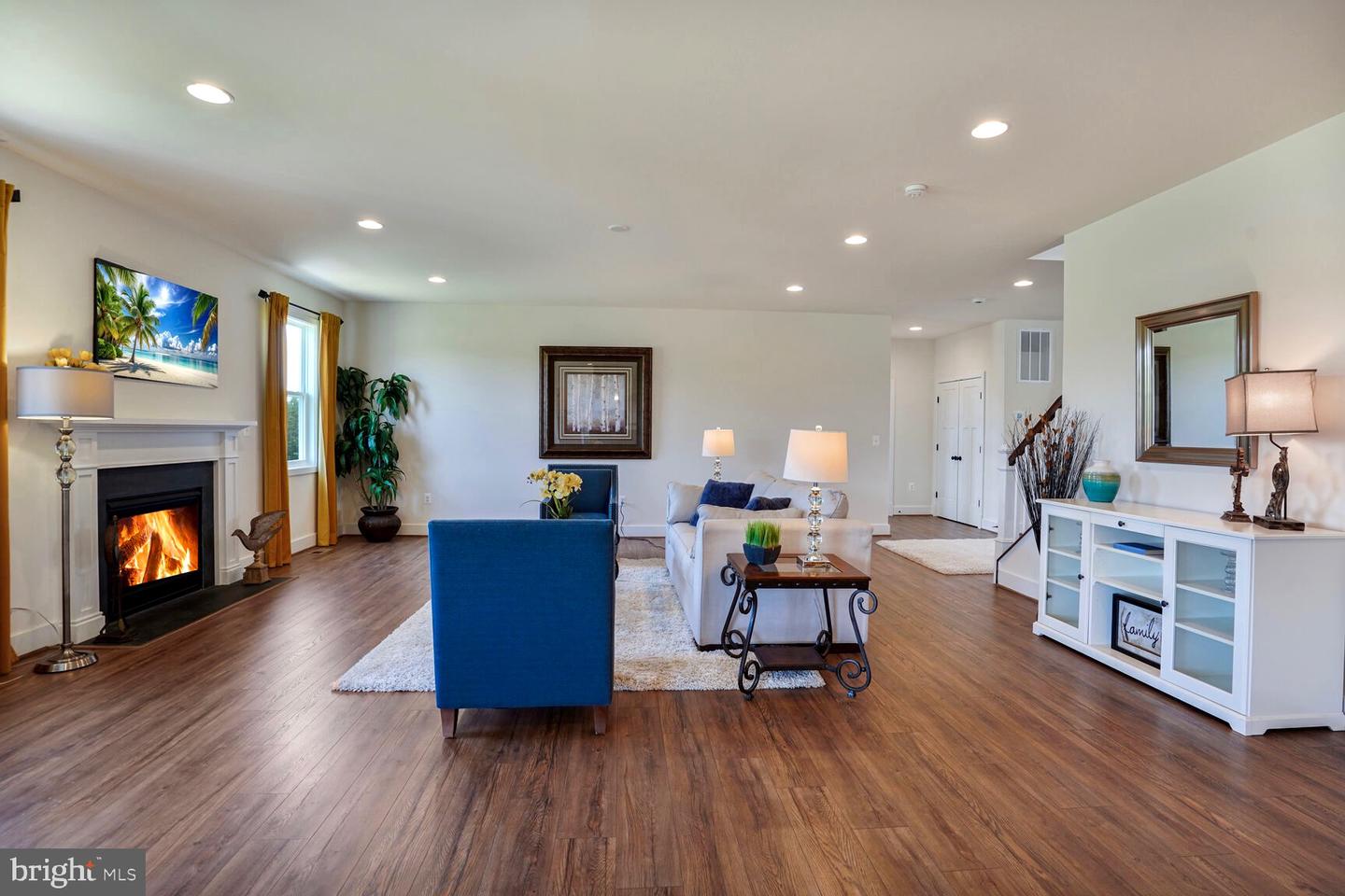 11100 SLATE LANDING LN, NOKESVILLE, Virginia 20181, 5 Bedrooms Bedrooms, ,4 BathroomsBathrooms,Residential,For sale,11100 SLATE LANDING LN,VAPW2098200 MLS # VAPW2098200