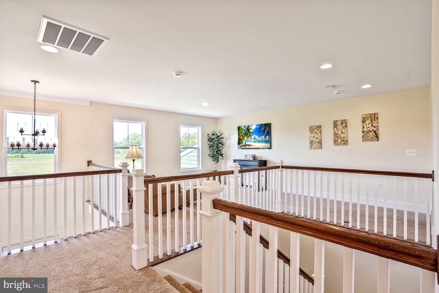 11100 SLATE LANDING LN, NOKESVILLE, Virginia 20181, 5 Bedrooms Bedrooms, ,4 BathroomsBathrooms,Residential,For sale,11100 SLATE LANDING LN,VAPW2098200 MLS # VAPW2098200