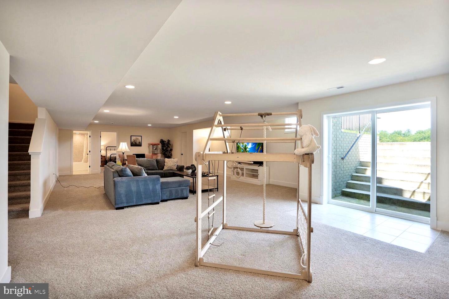 11100 SLATE LANDING LN, NOKESVILLE, Virginia 20181, 5 Bedrooms Bedrooms, ,4 BathroomsBathrooms,Residential,For sale,11100 SLATE LANDING LN,VAPW2098200 MLS # VAPW2098200