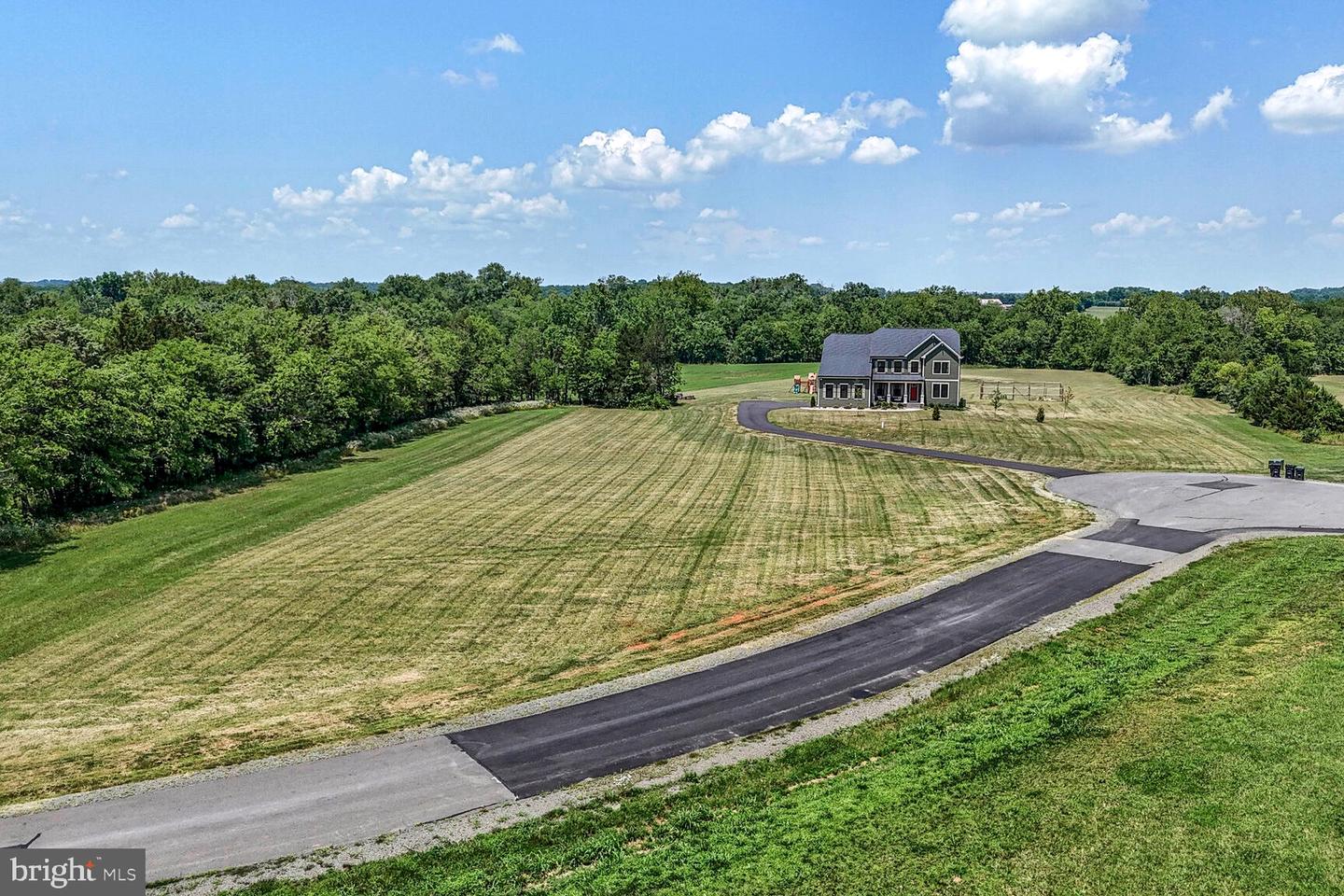 11100 SLATE LANDING LN, NOKESVILLE, Virginia 20181, 5 Bedrooms Bedrooms, ,4 BathroomsBathrooms,Residential,For sale,11100 SLATE LANDING LN,VAPW2098200 MLS # VAPW2098200