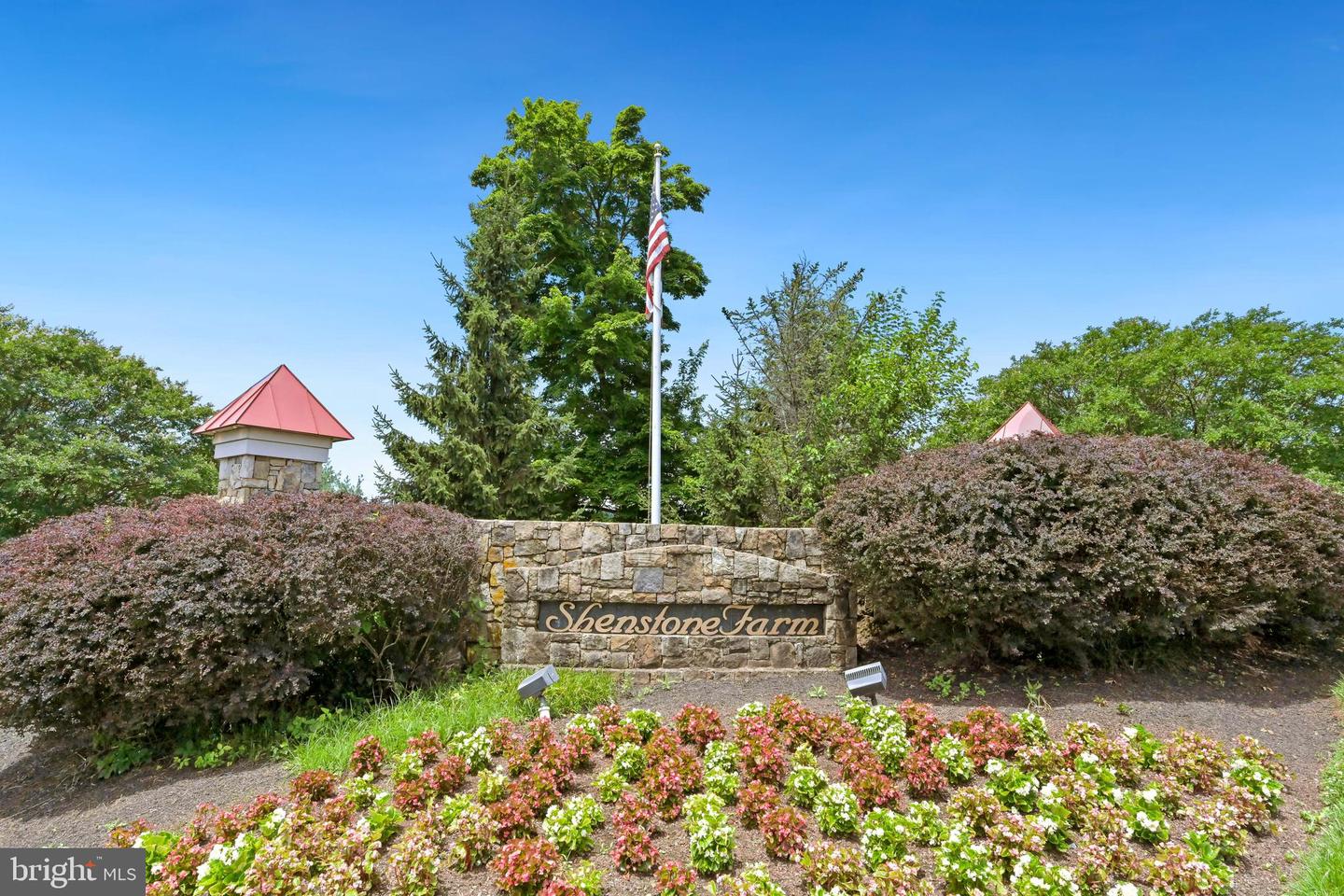 40623 CANONGATE DR, LEESBURG, Virginia 20175, 4 Bedrooms Bedrooms, ,5 BathroomsBathrooms,Residential,For sale,40623 CANONGATE DR,VALO2100772 MLS # VALO2100772