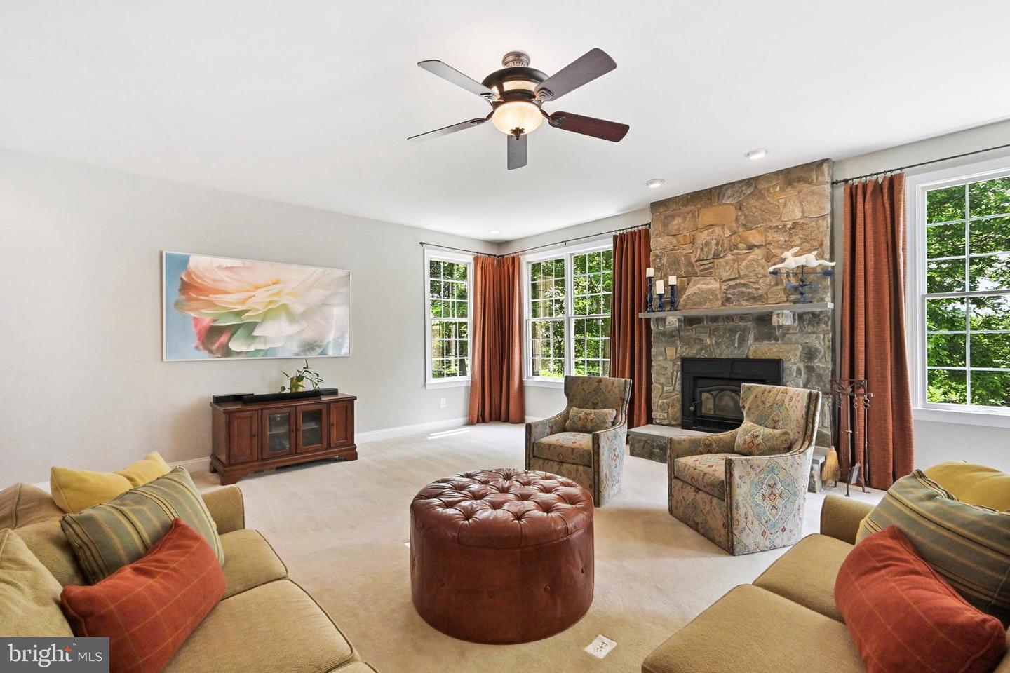 40623 CANONGATE DR, LEESBURG, Virginia 20175, 4 Bedrooms Bedrooms, ,5 BathroomsBathrooms,Residential,For sale,40623 CANONGATE DR,VALO2100772 MLS # VALO2100772